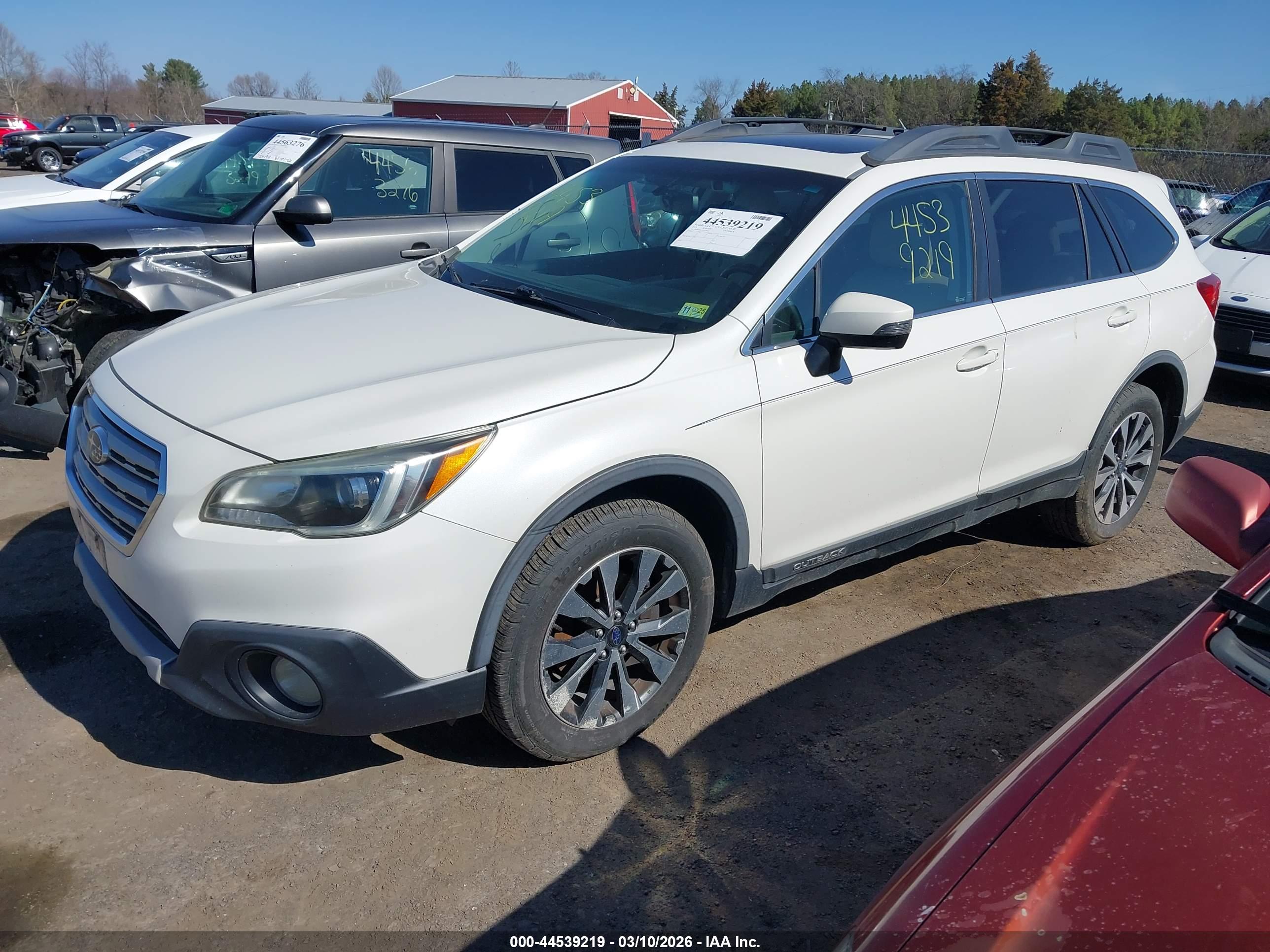 SUBARU OUTBACK image 2