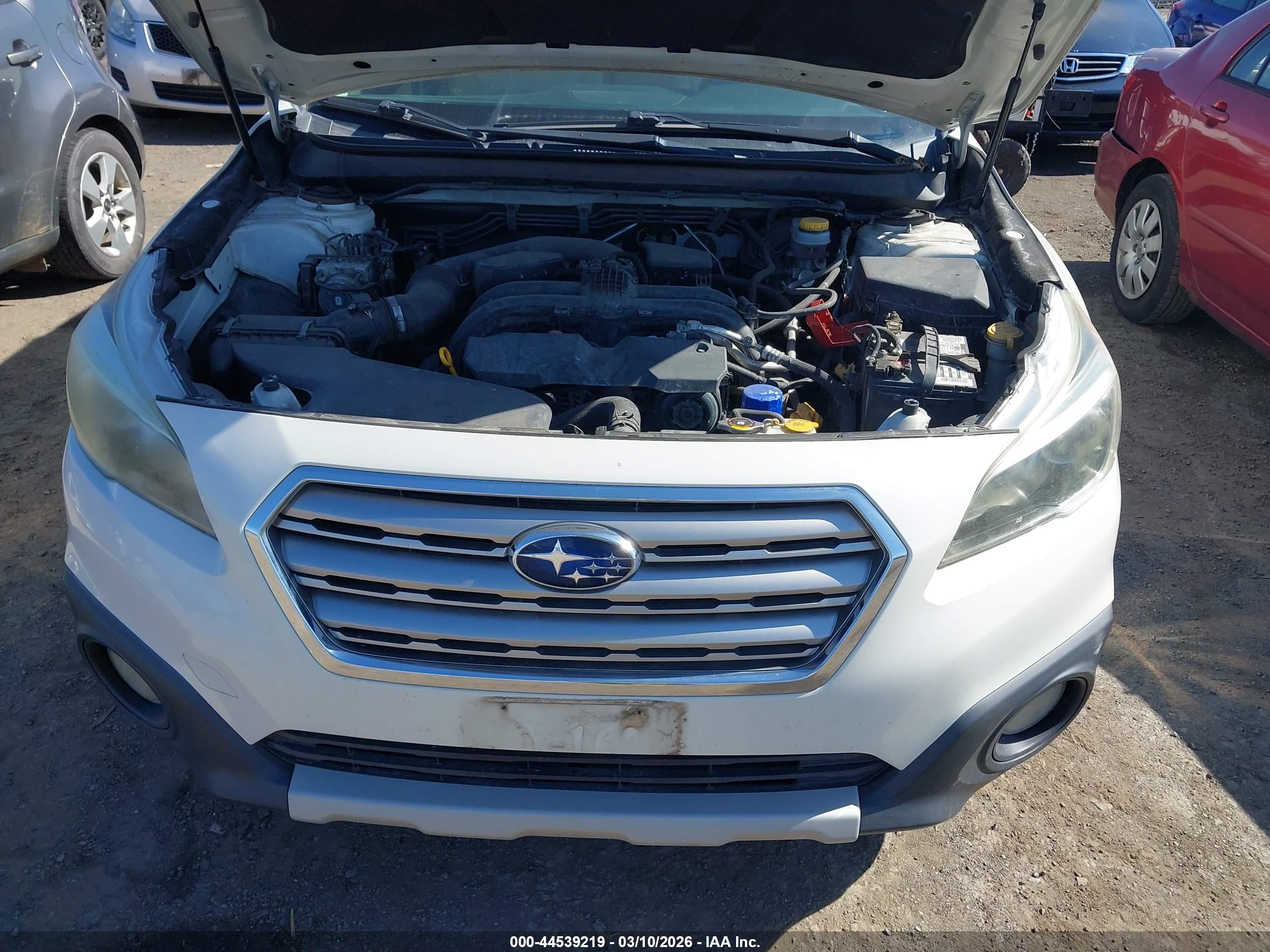 SUBARU OUTBACK image 6