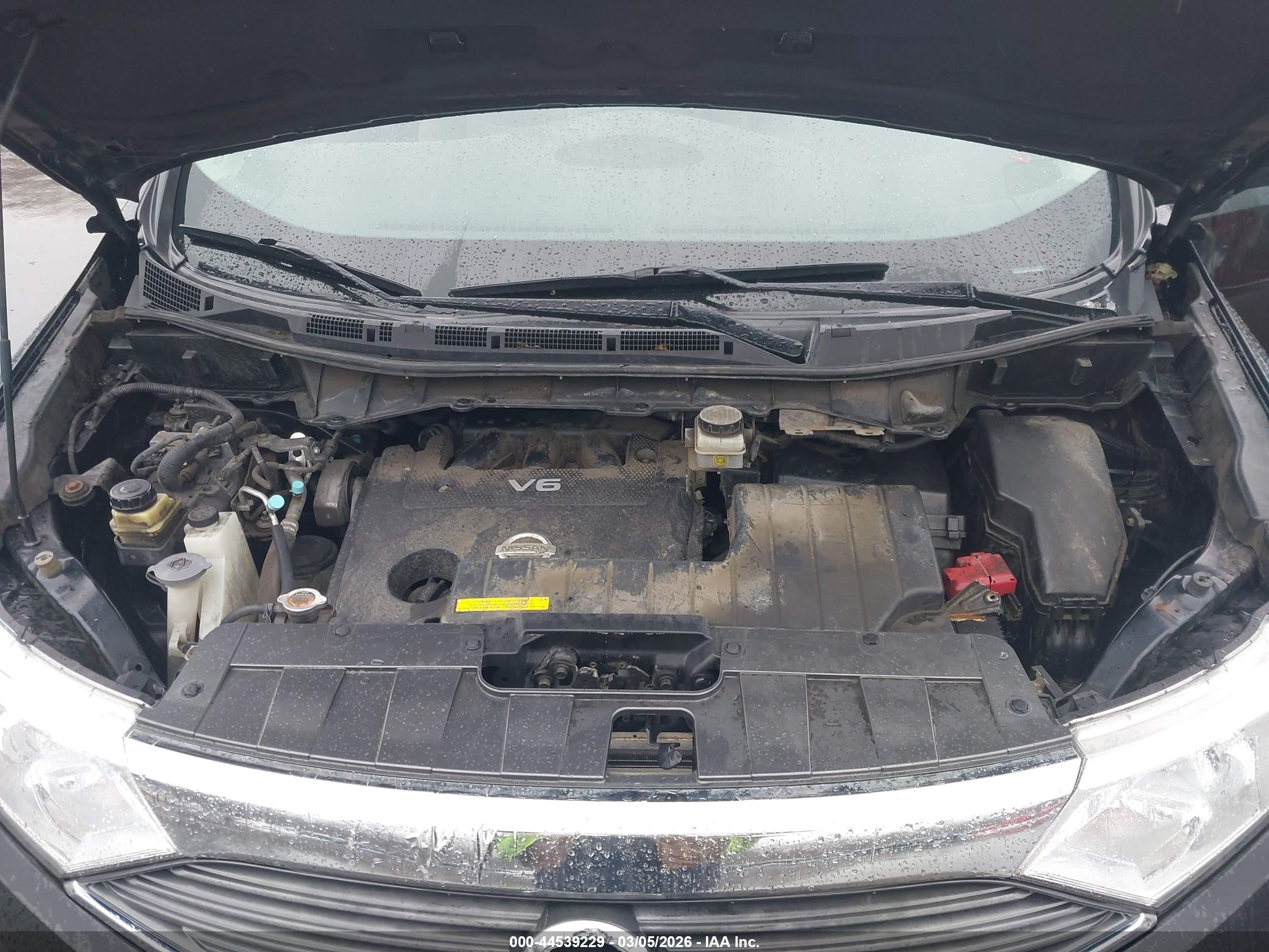 NISSAN QUEST image 10