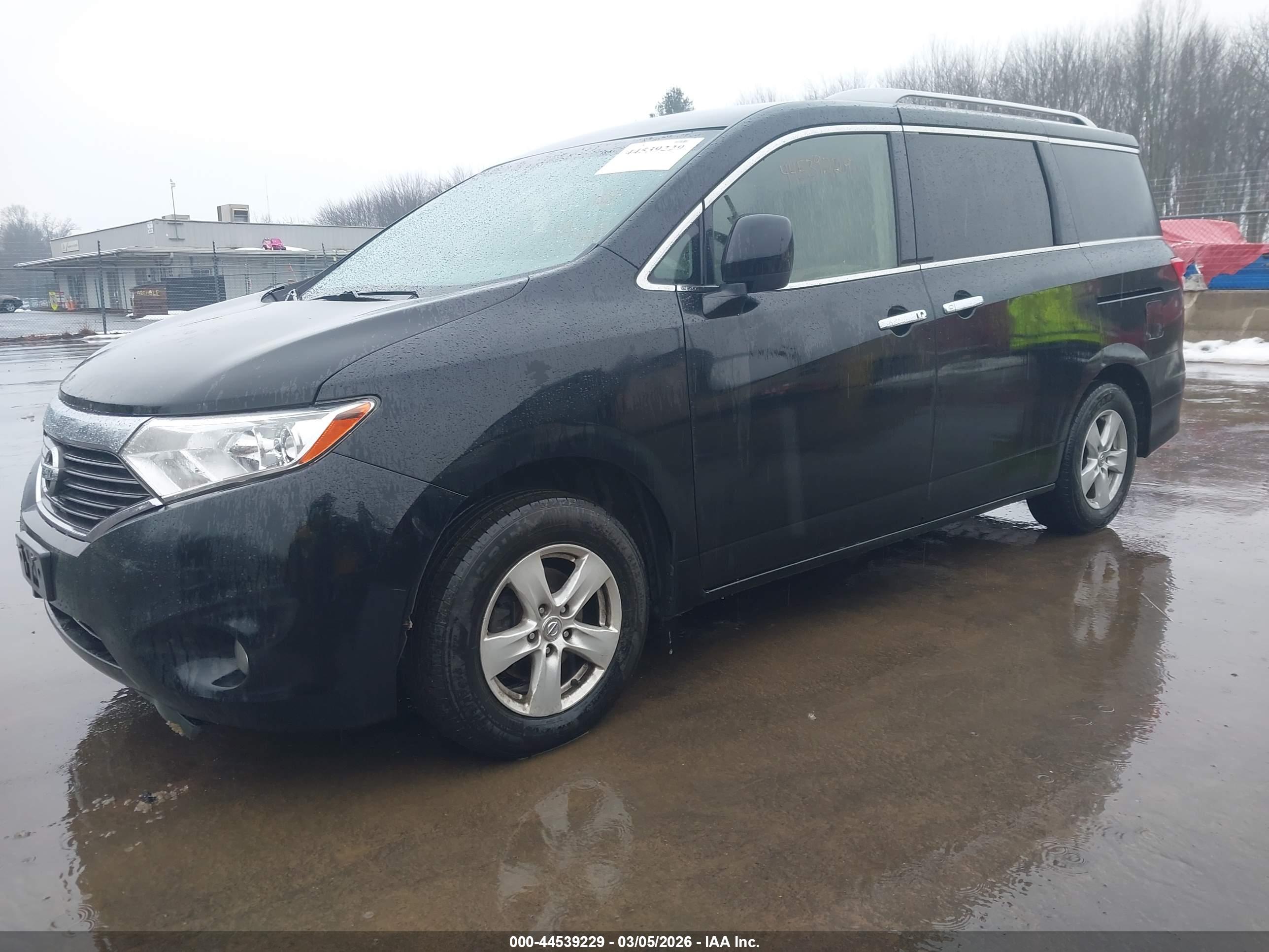 NISSAN QUEST image 2