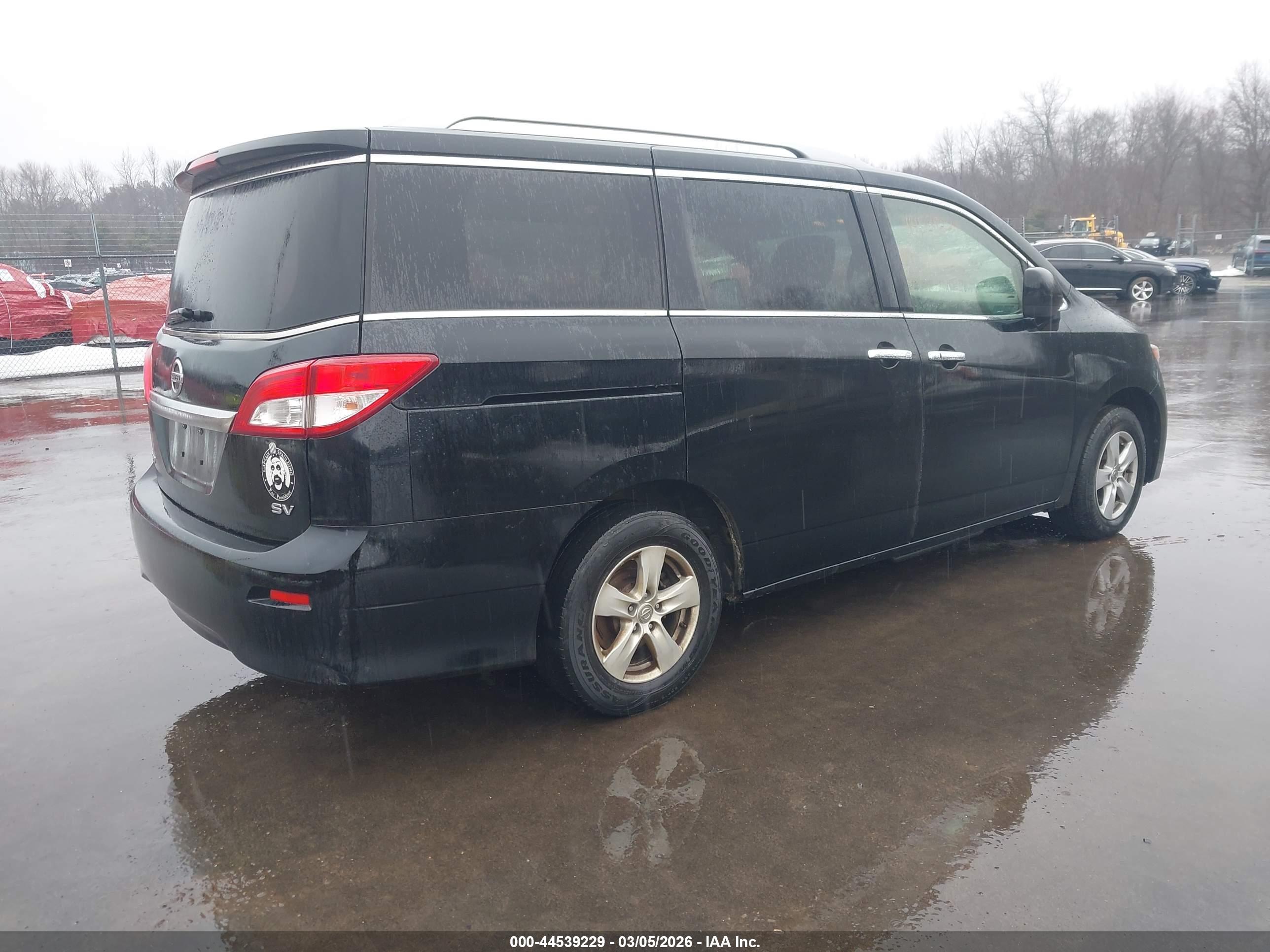 NISSAN QUEST image 4