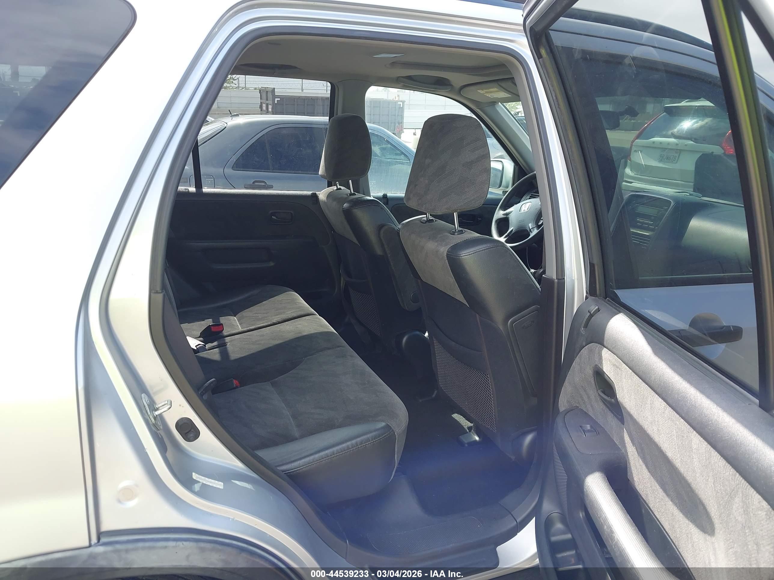 HONDA CR-V image 8