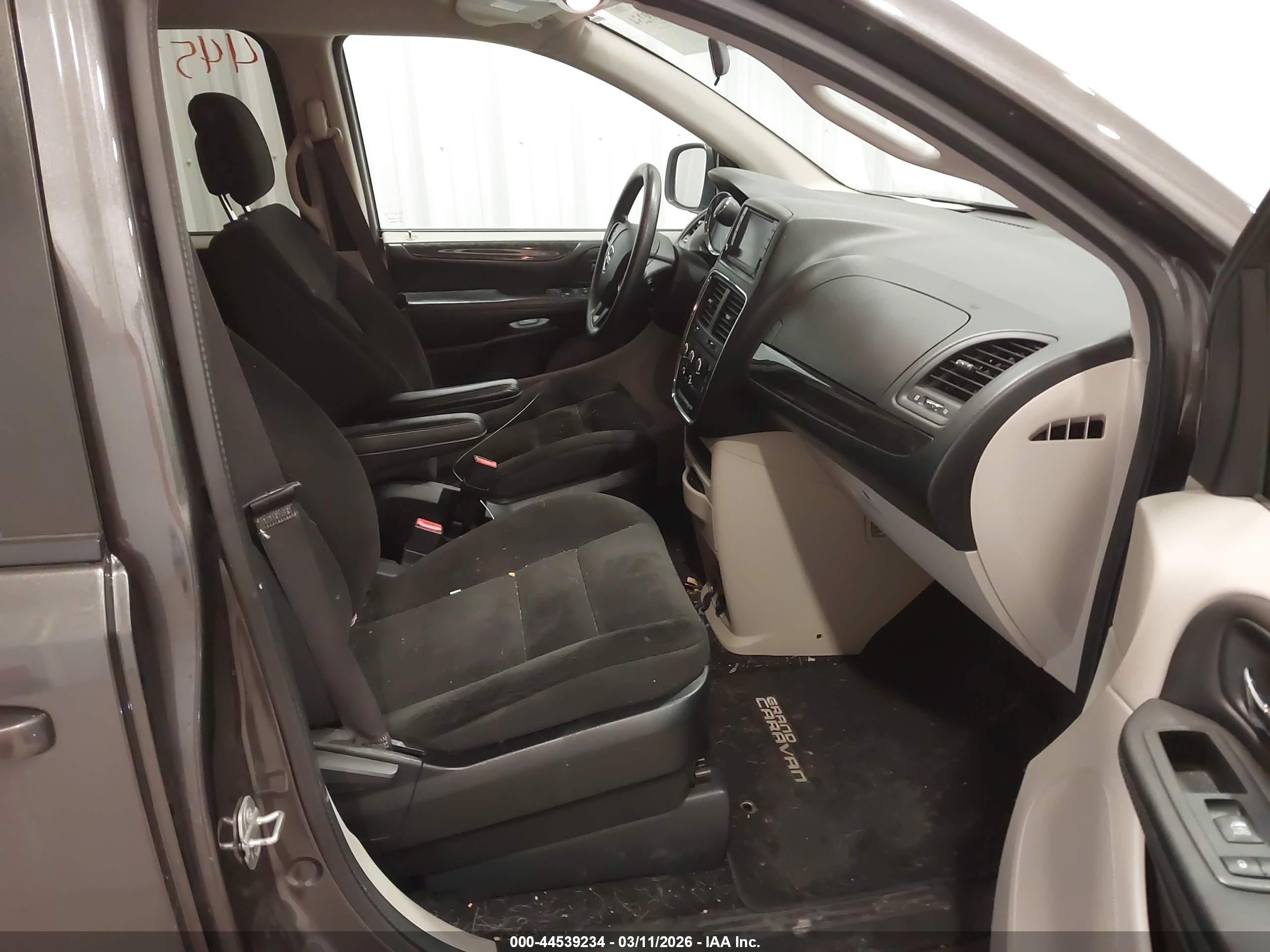 DODGE GRAND image 5