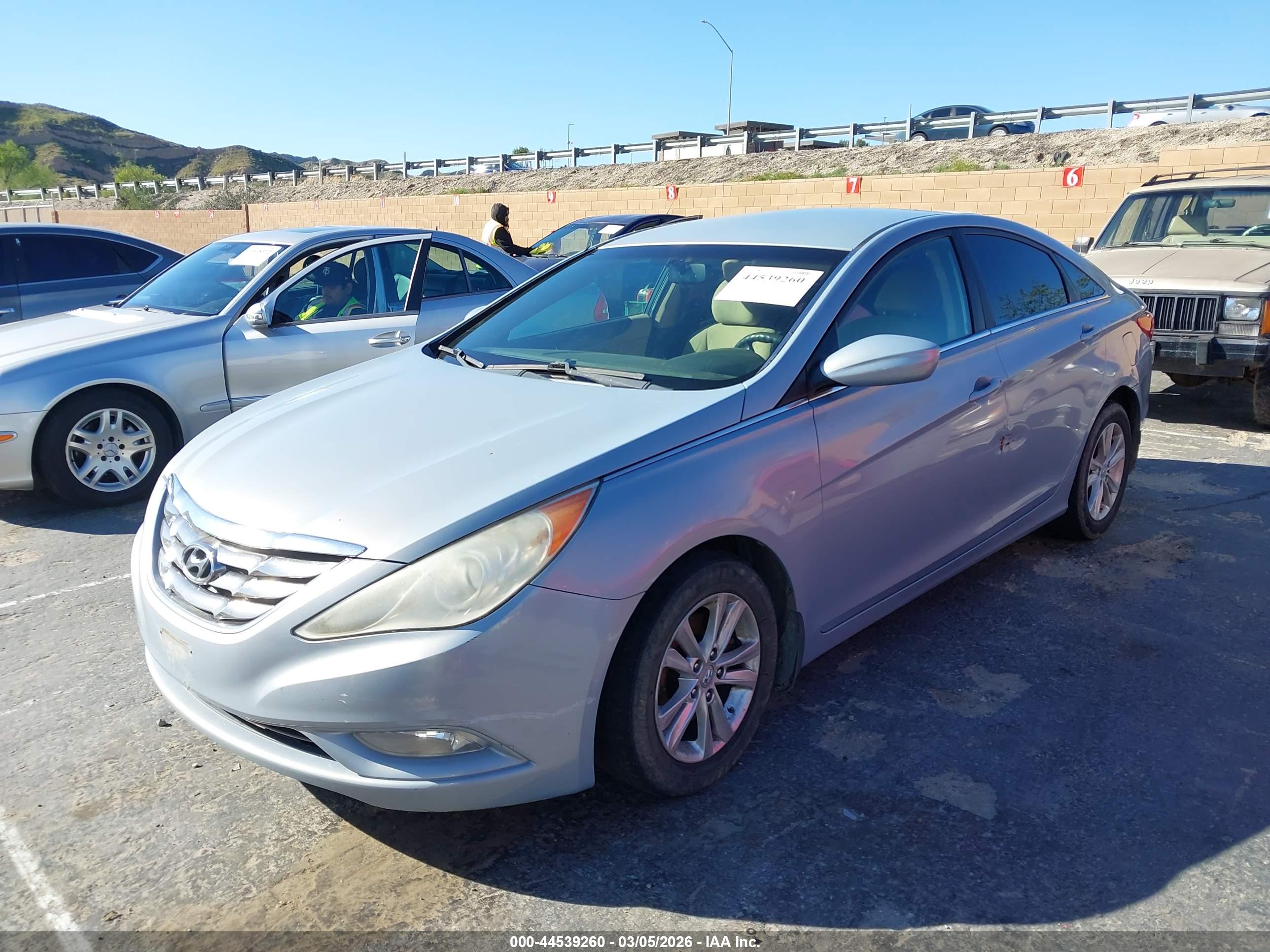 HYUNDAI SONATA image 2