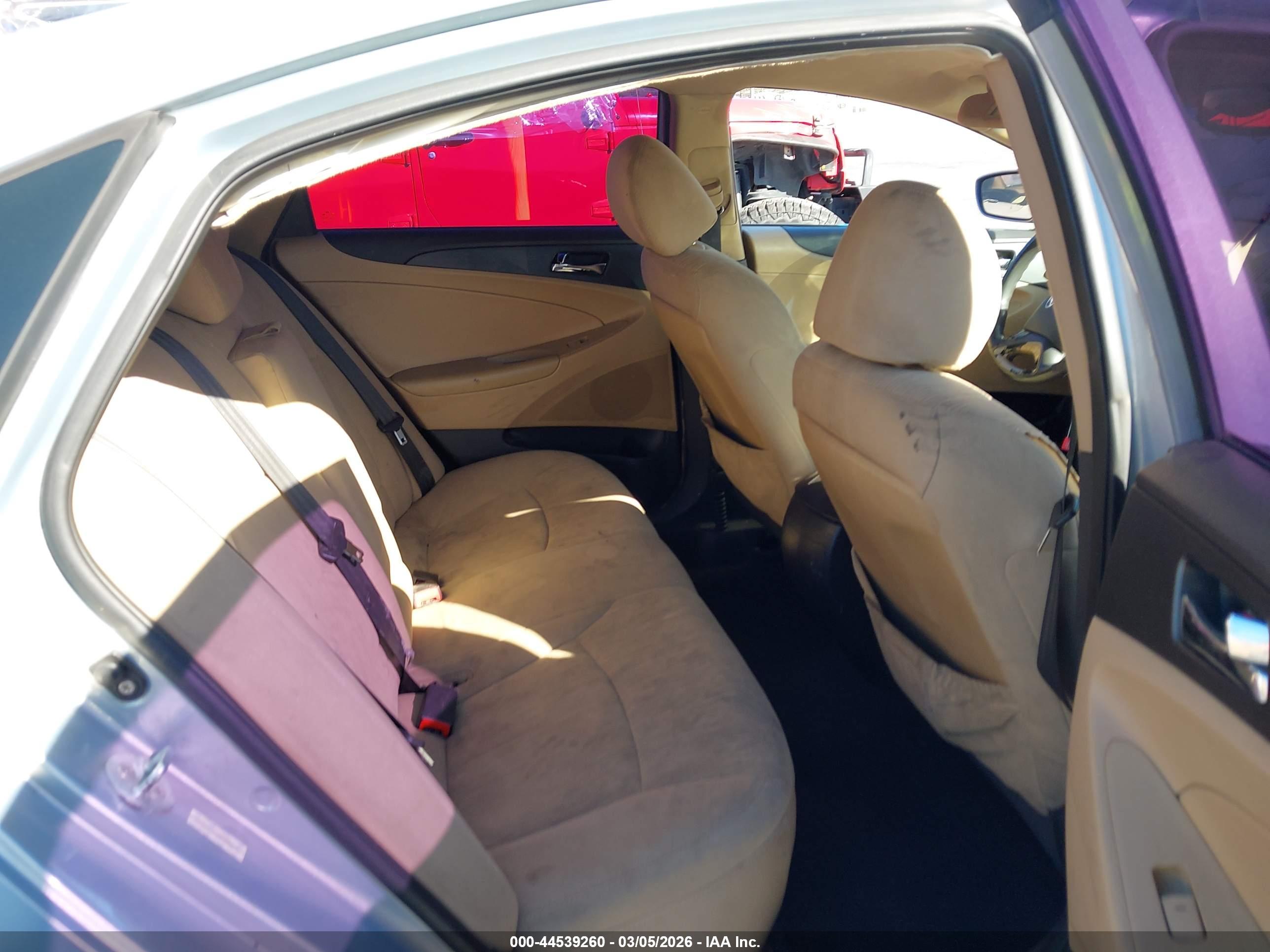 HYUNDAI SONATA image 8