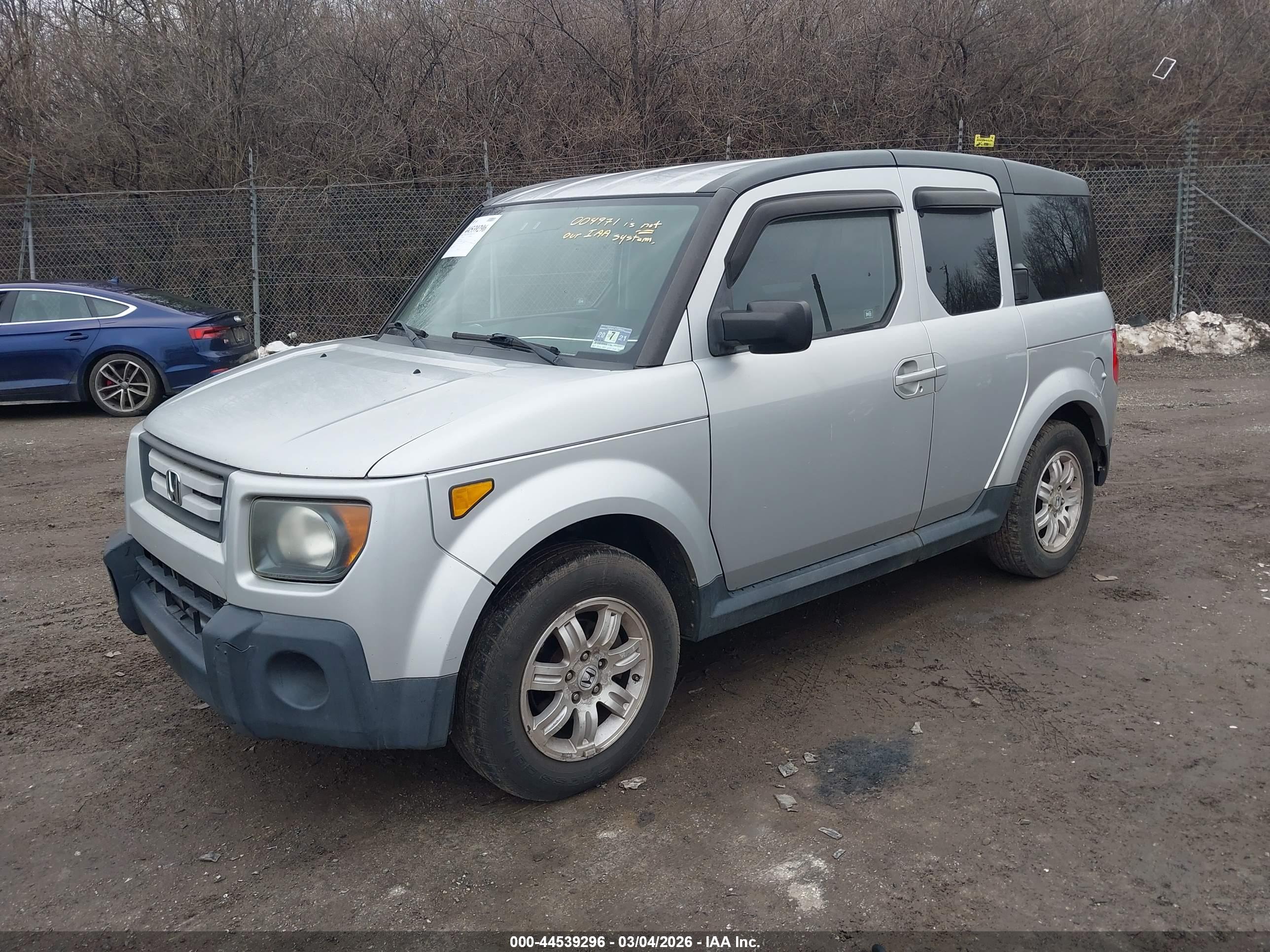 HONDA ELEMENT image 2