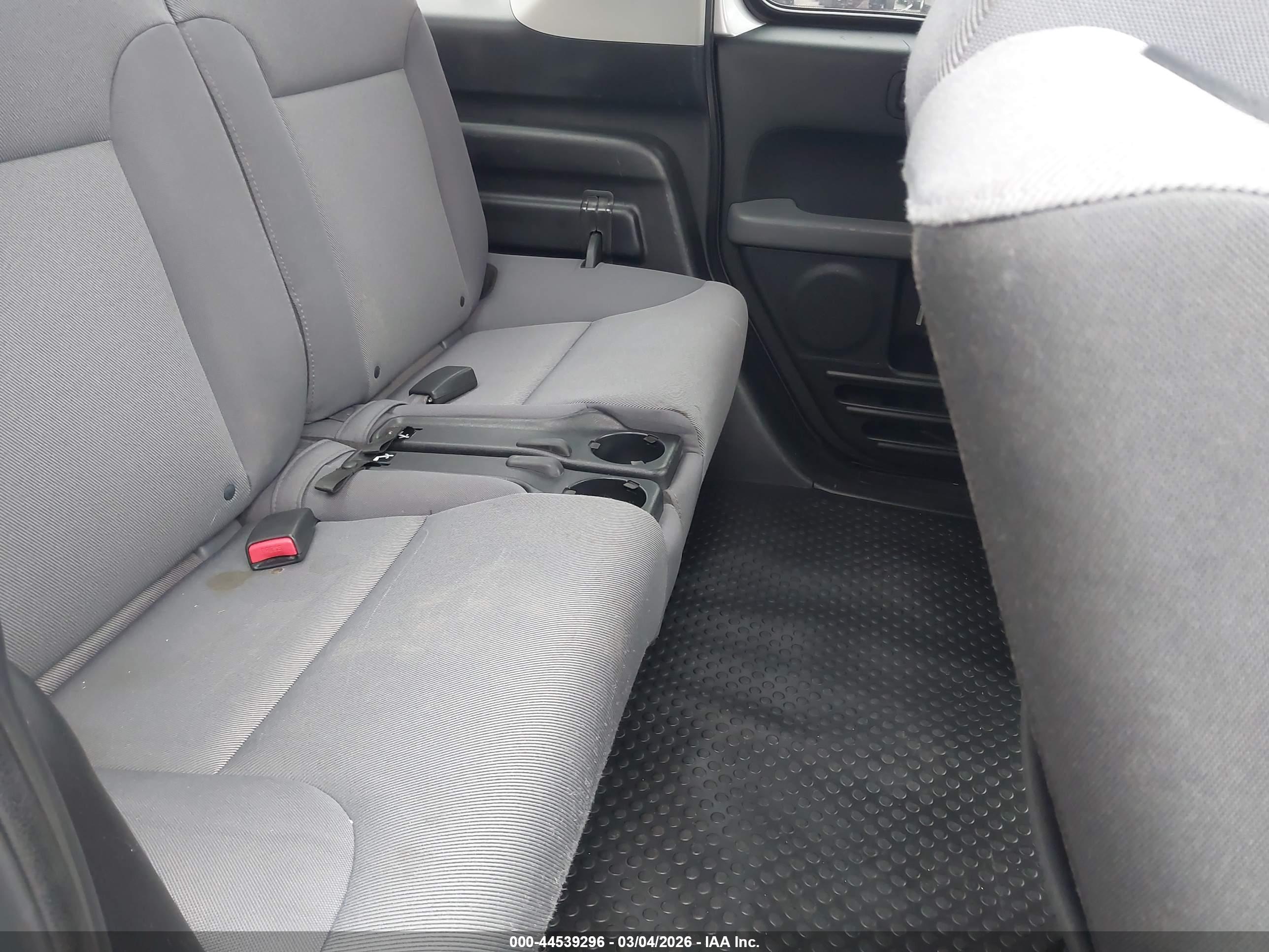HONDA ELEMENT image 8