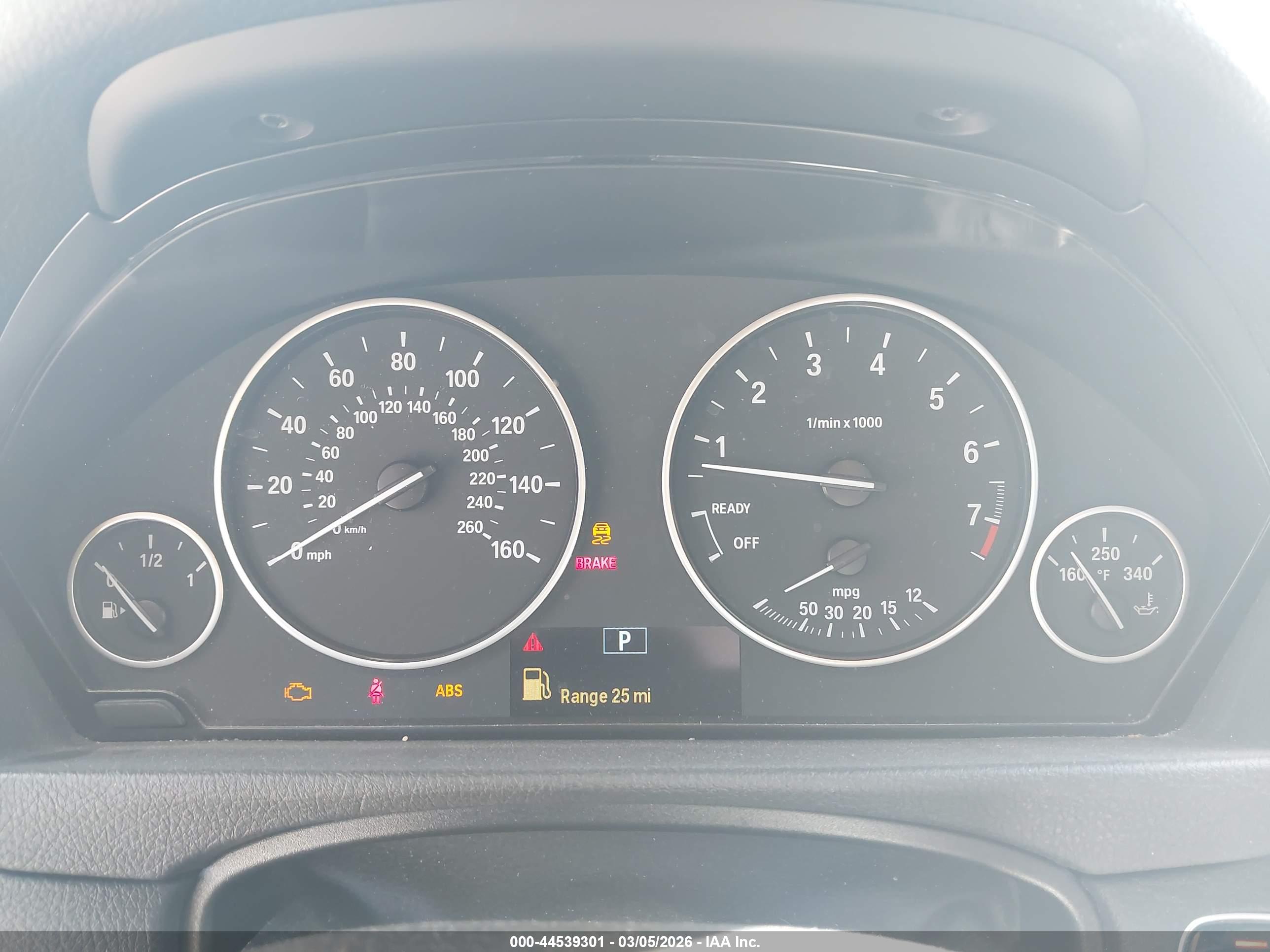 BMW 320I image 7