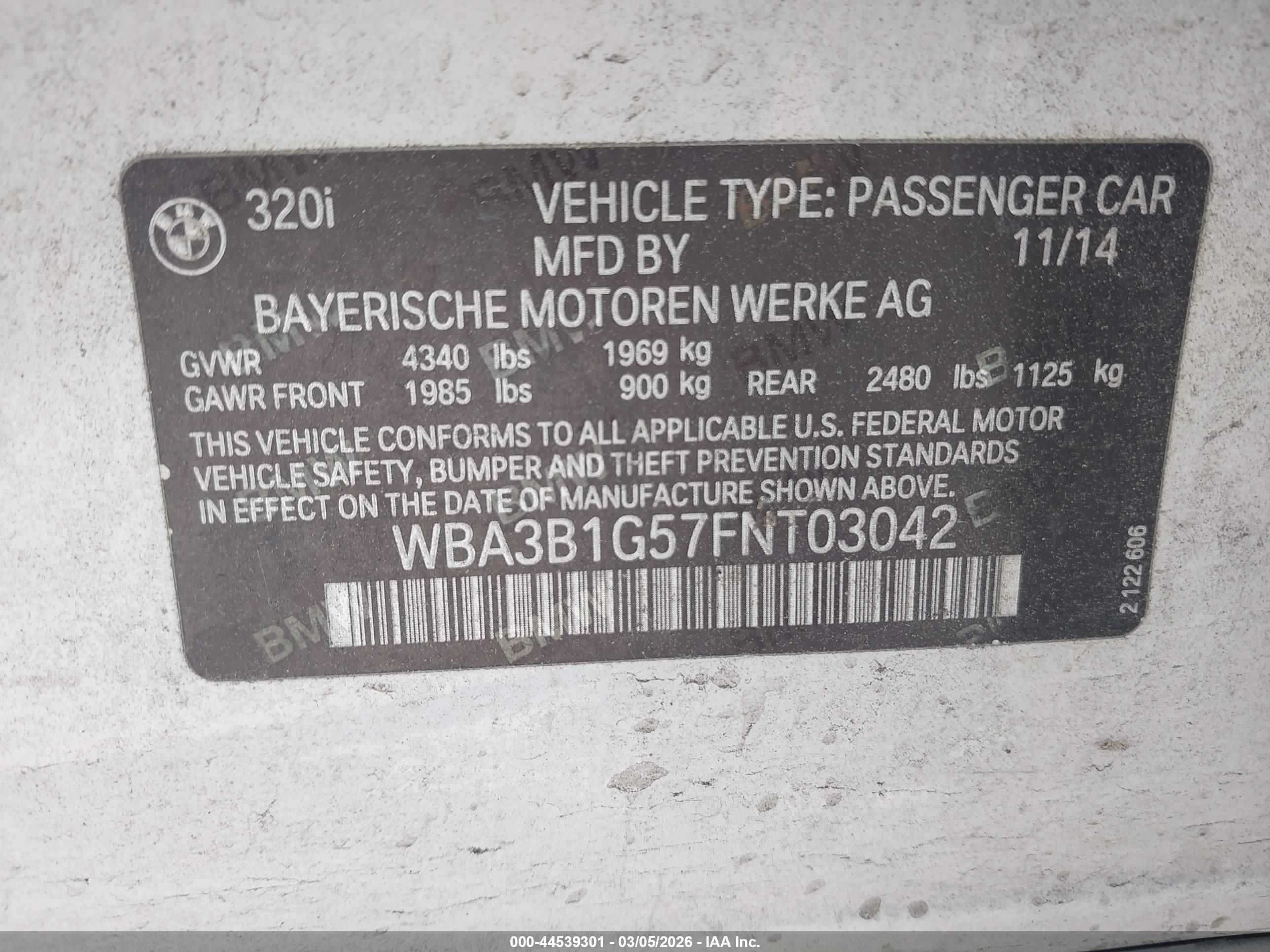 BMW 320I image 9
