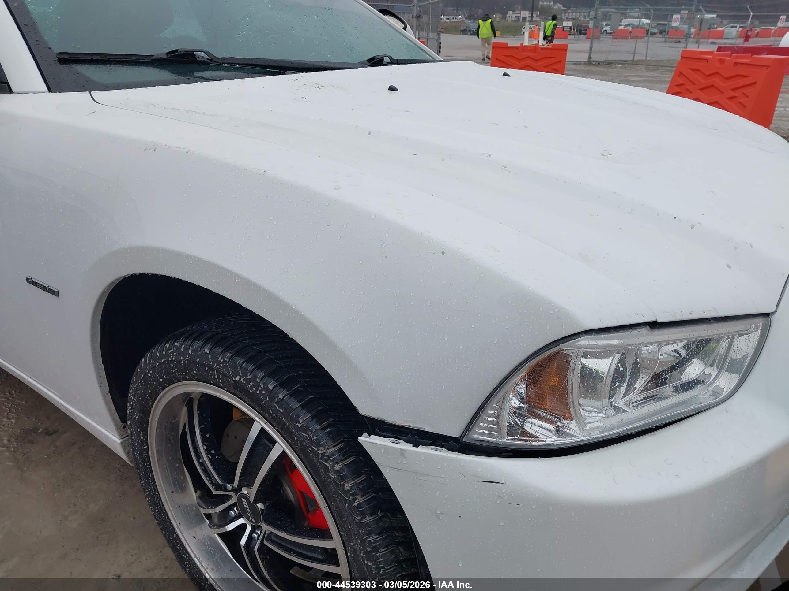 DODGE CHARGER image 6