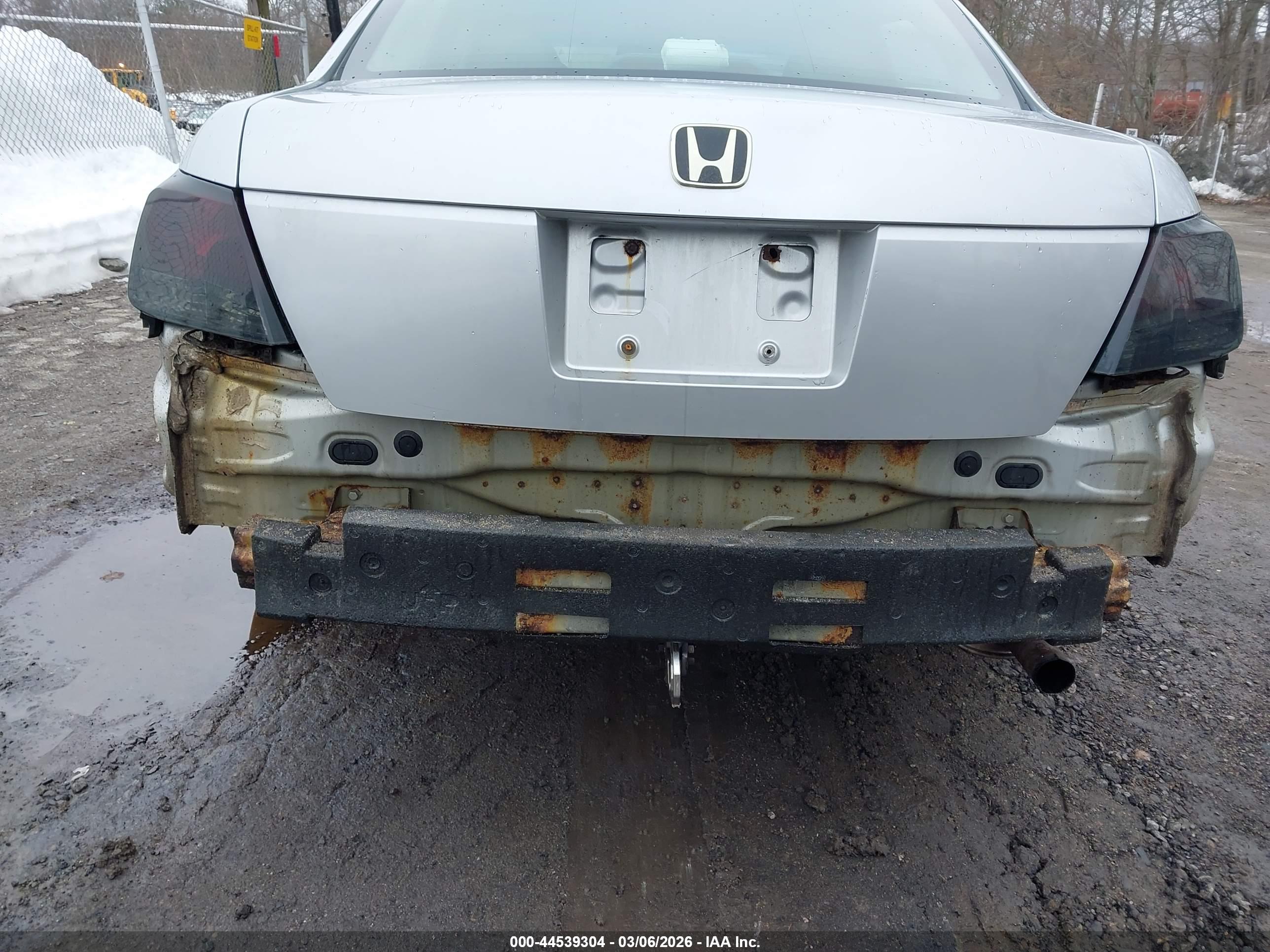 HONDA ACCORD image 6