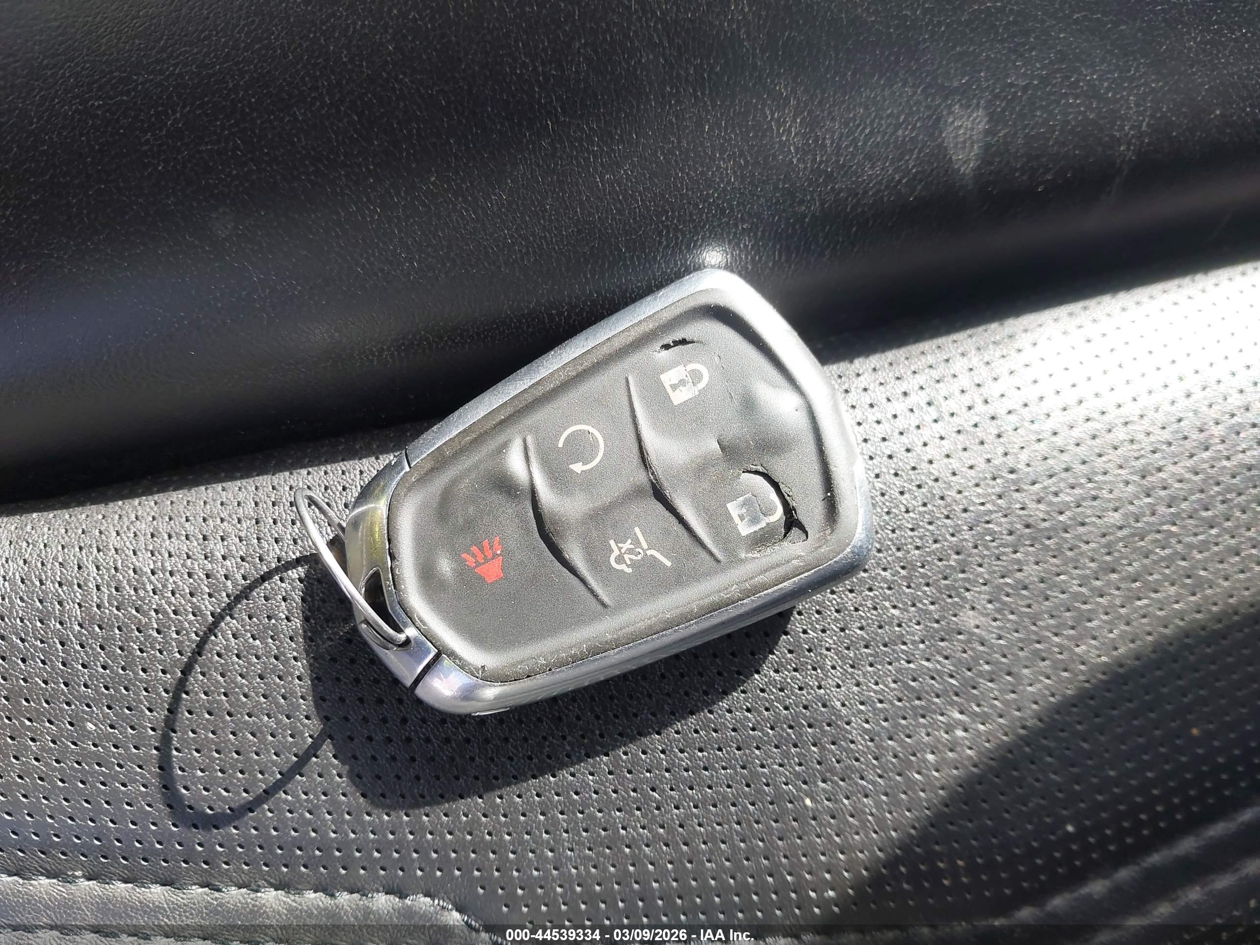 CADILLAC XT5 image 11