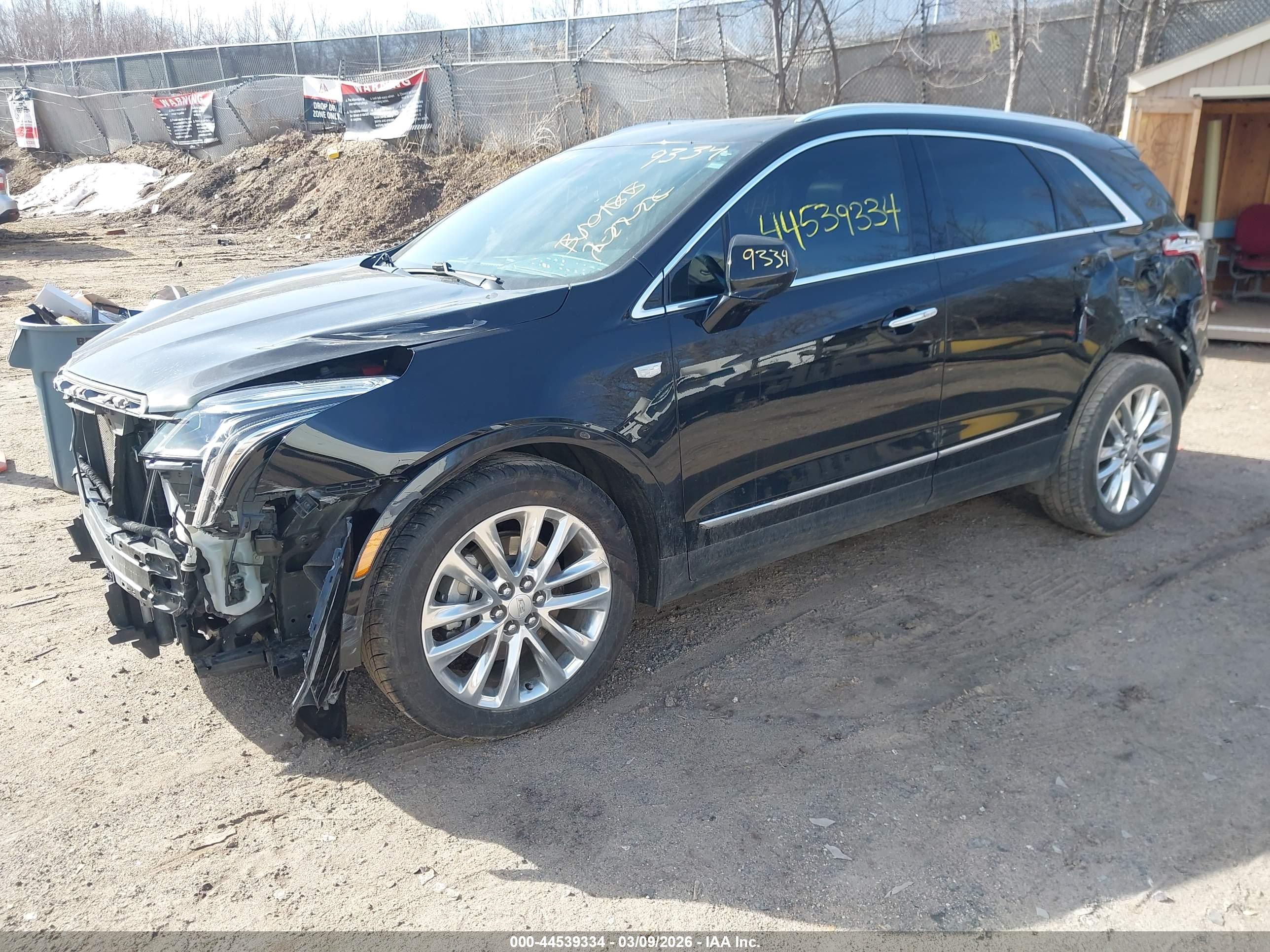 CADILLAC XT5 image 2