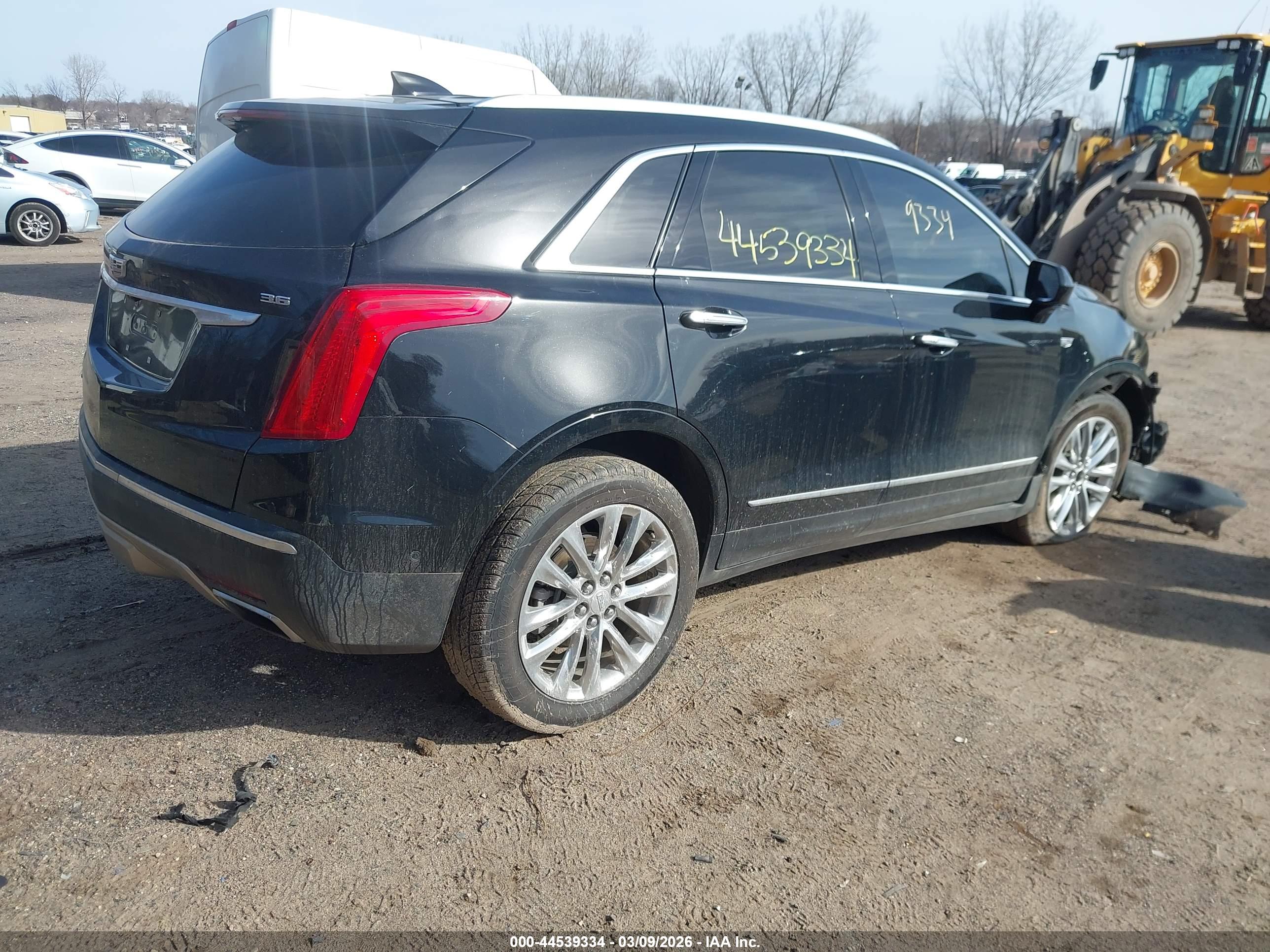 CADILLAC XT5 image 4