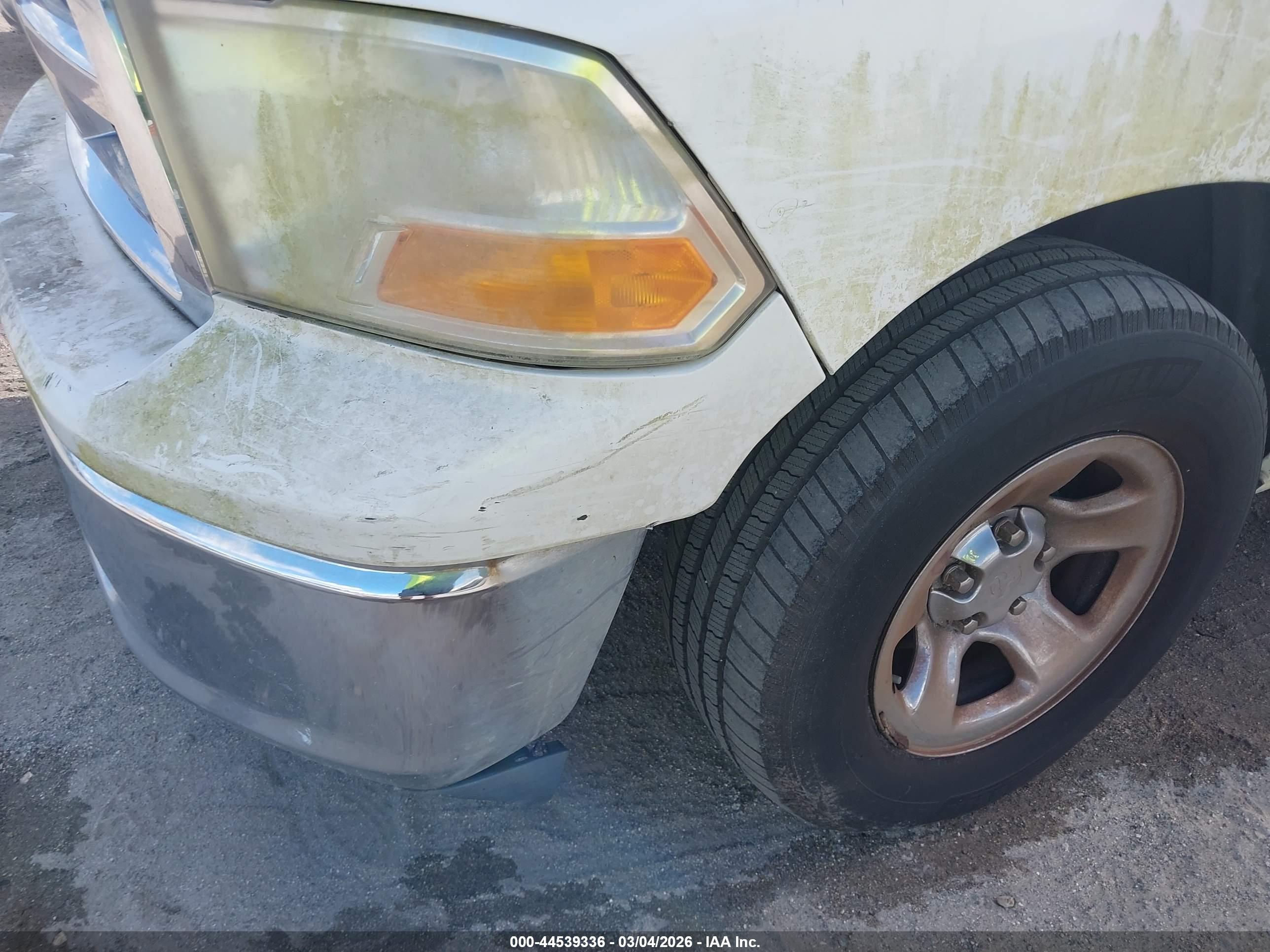 DODGE RAM image 6
