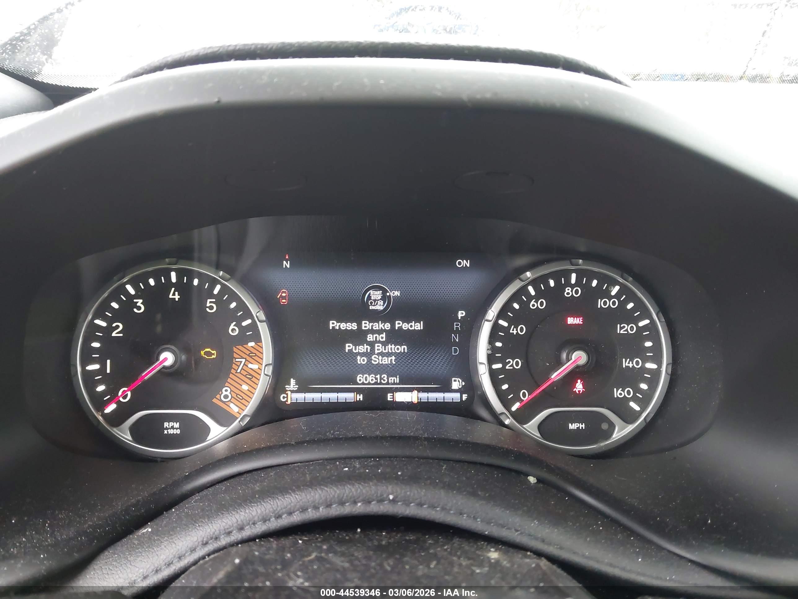 JEEP RENEGADE image 7