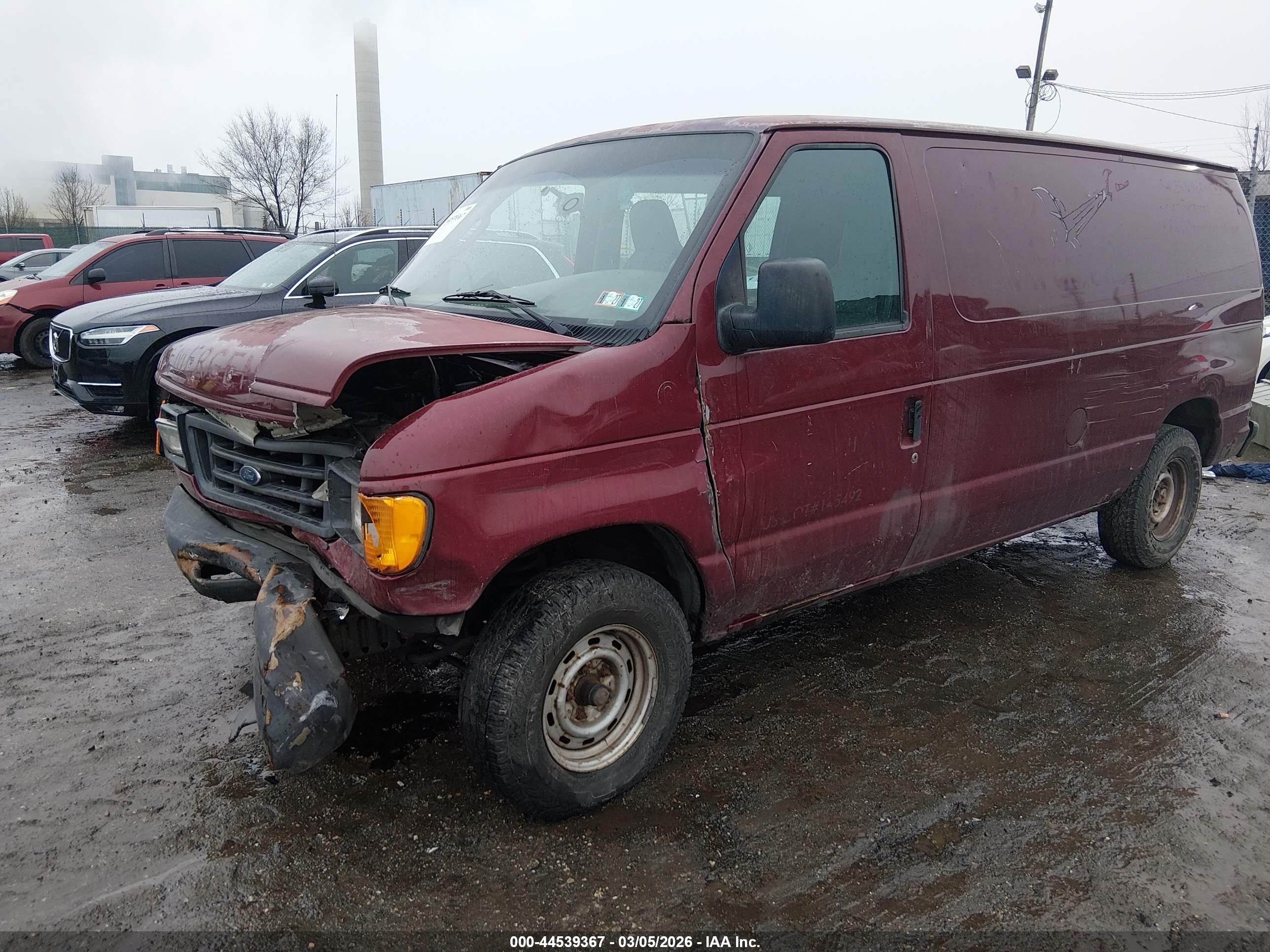 FORD E-150 image 2