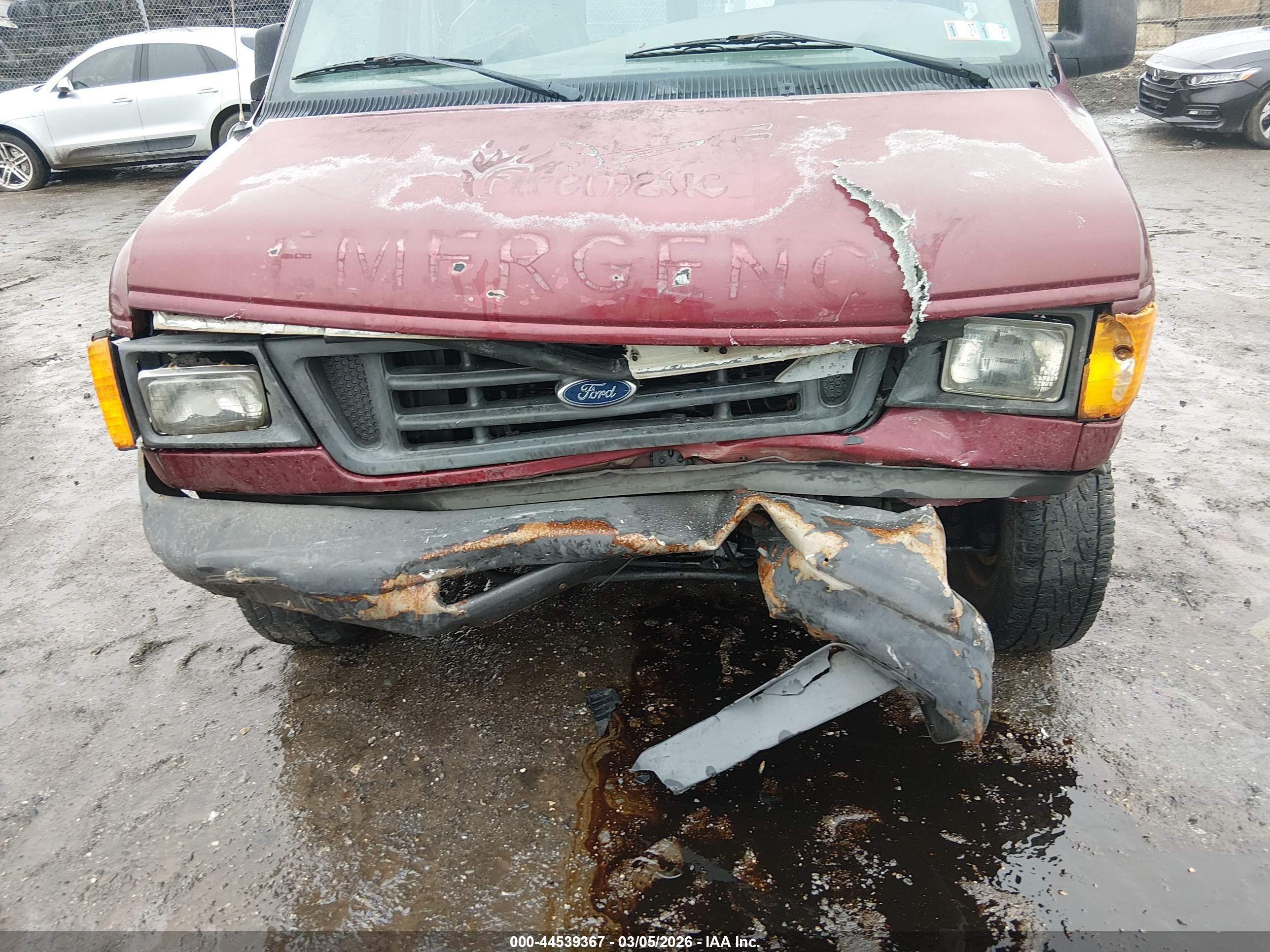 FORD E-150 image 6
