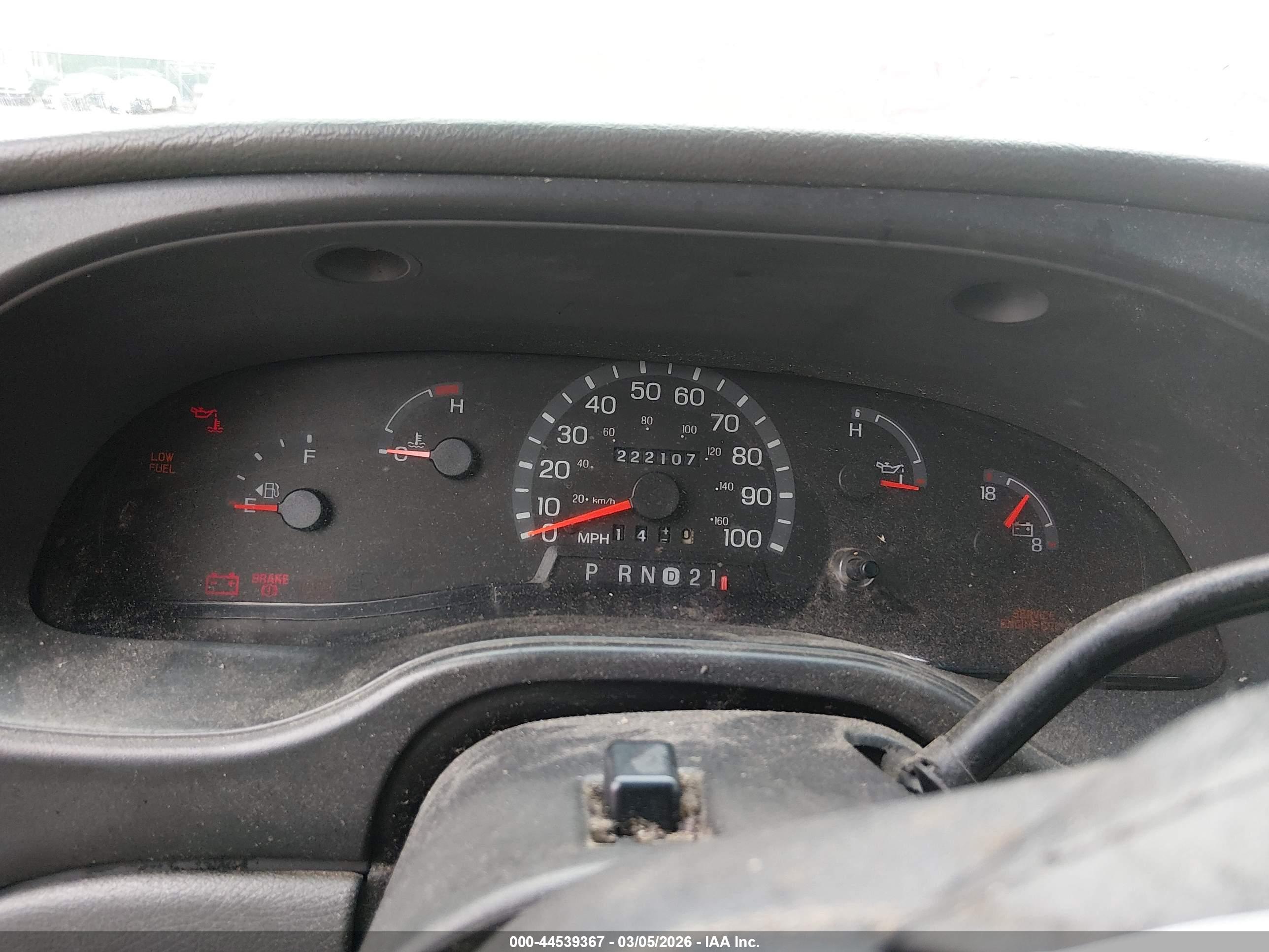 FORD E-150 image 7