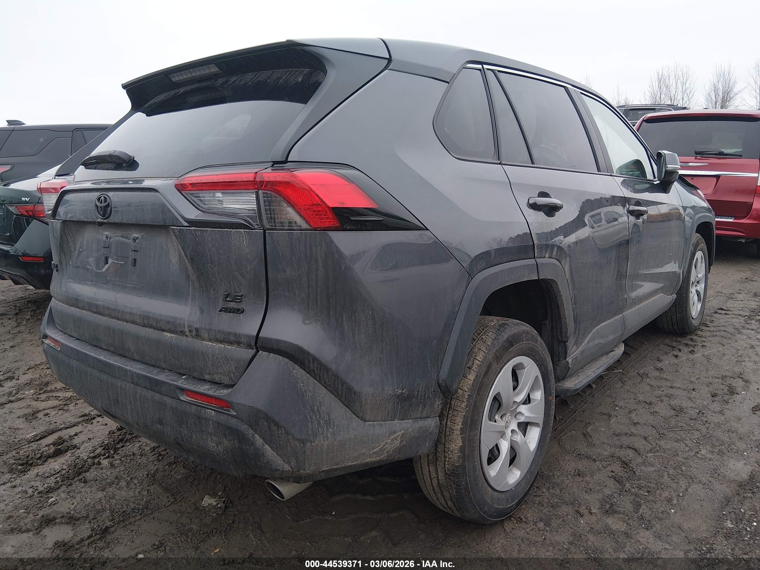 TOYOTA RAV4 image 4