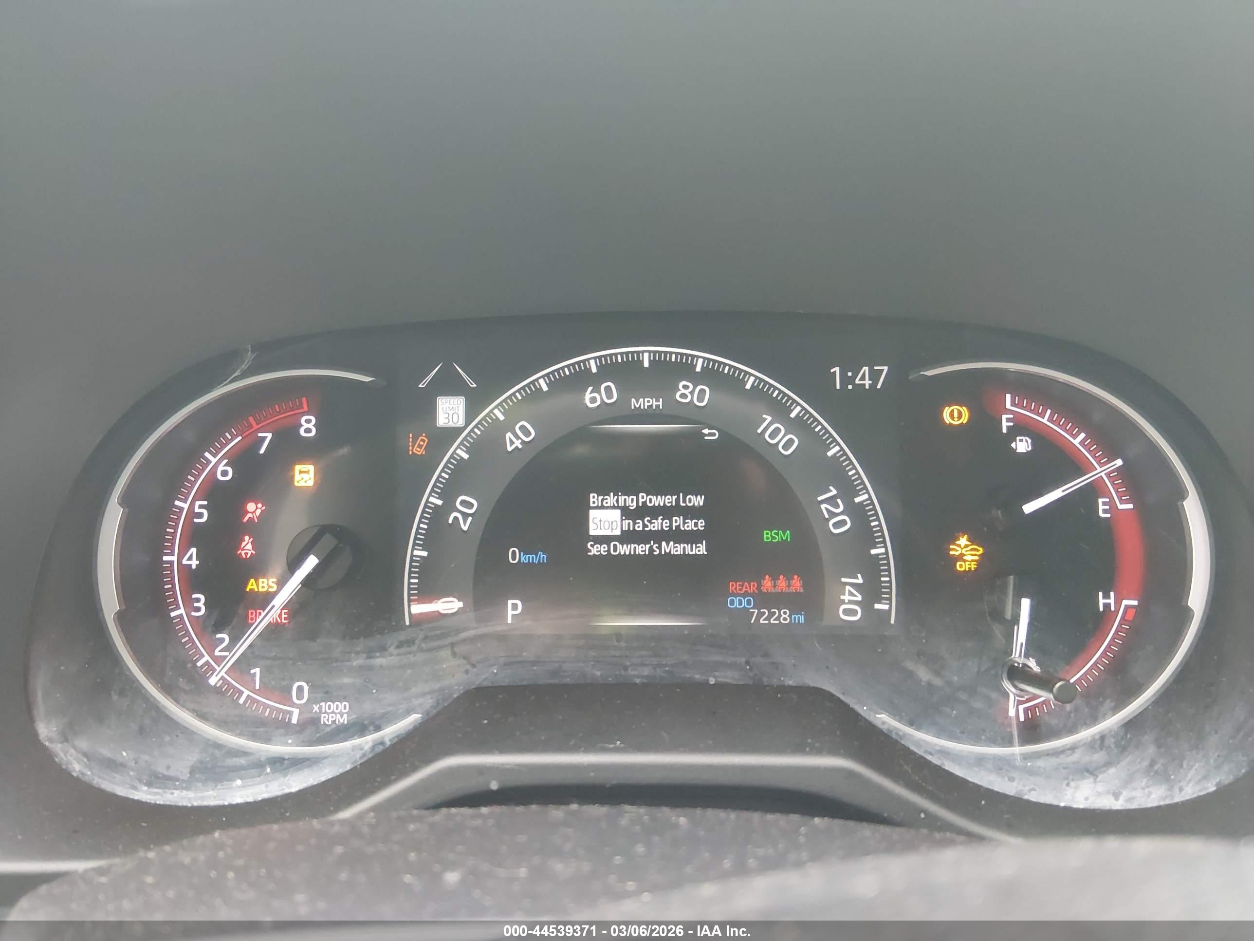 TOYOTA RAV4 image 7