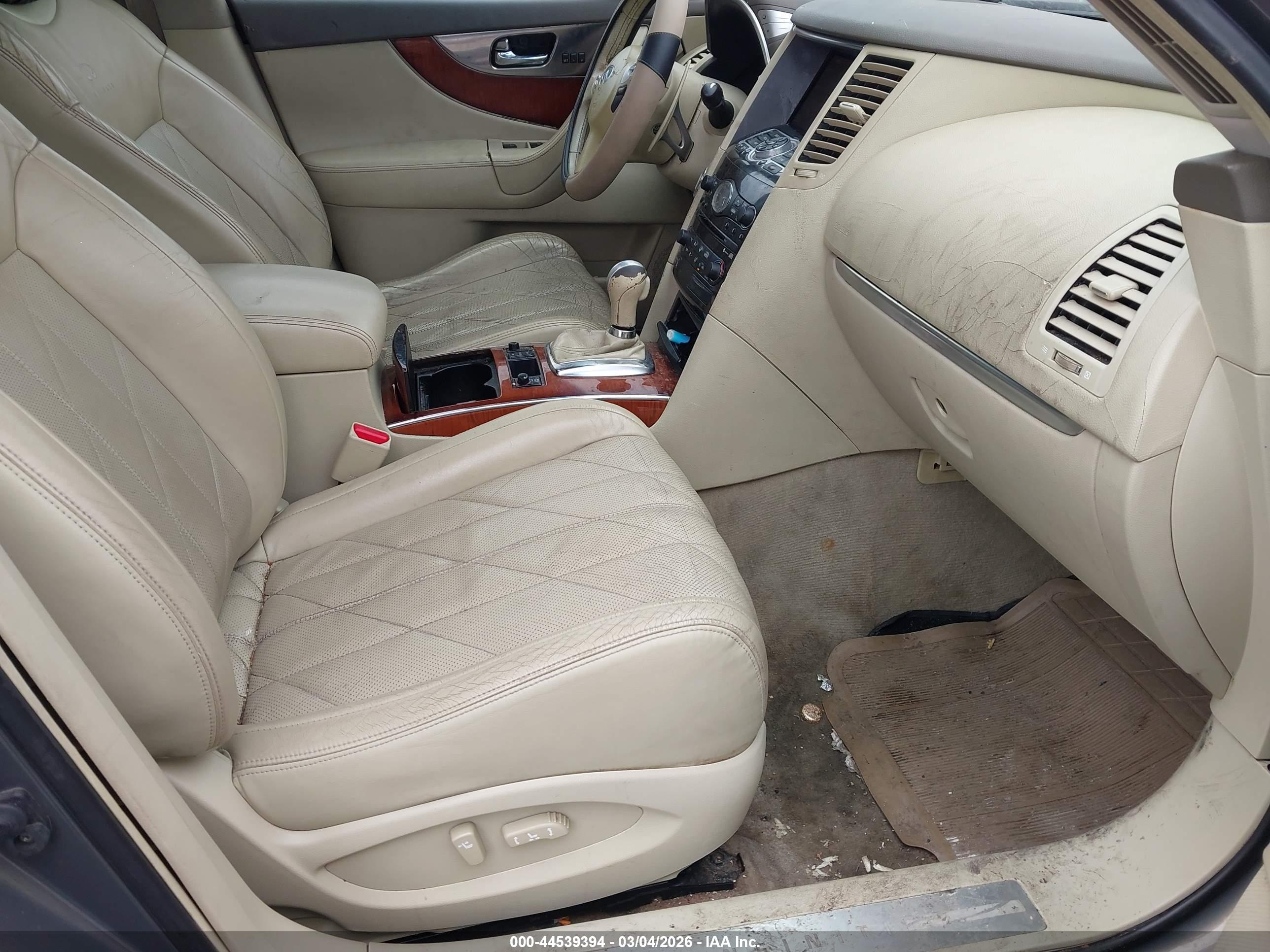 INFINITI FX35 image 5