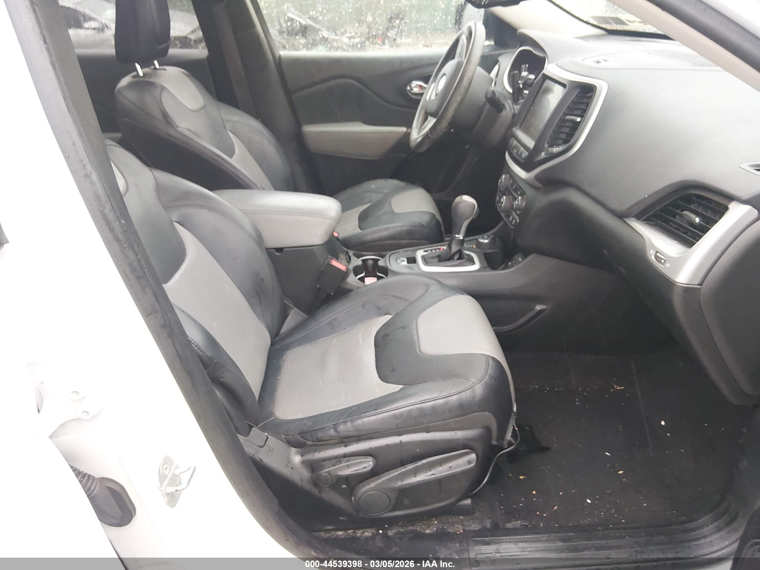 JEEP CHEROKEE image 5