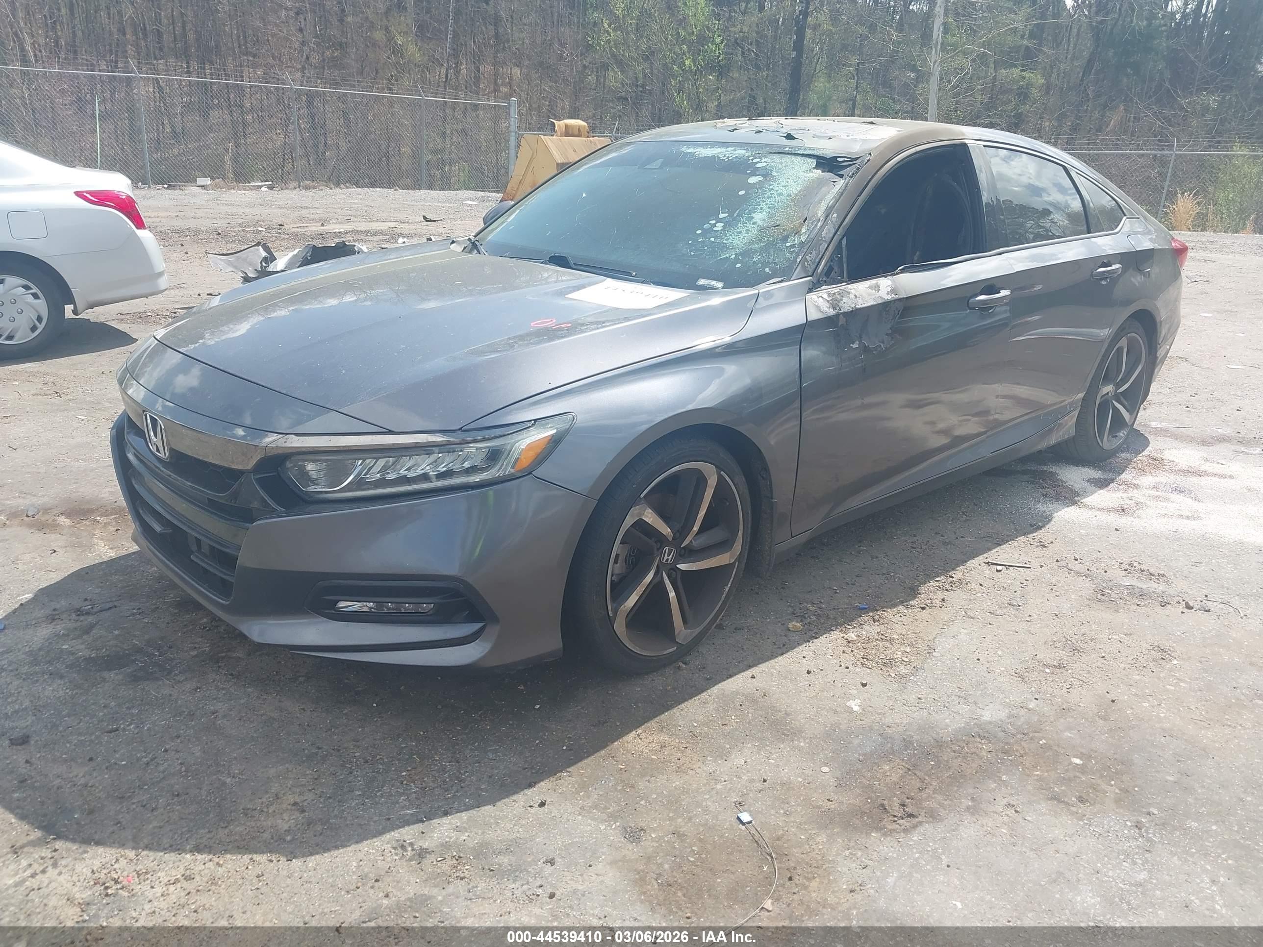 HONDA ACCORD image 2