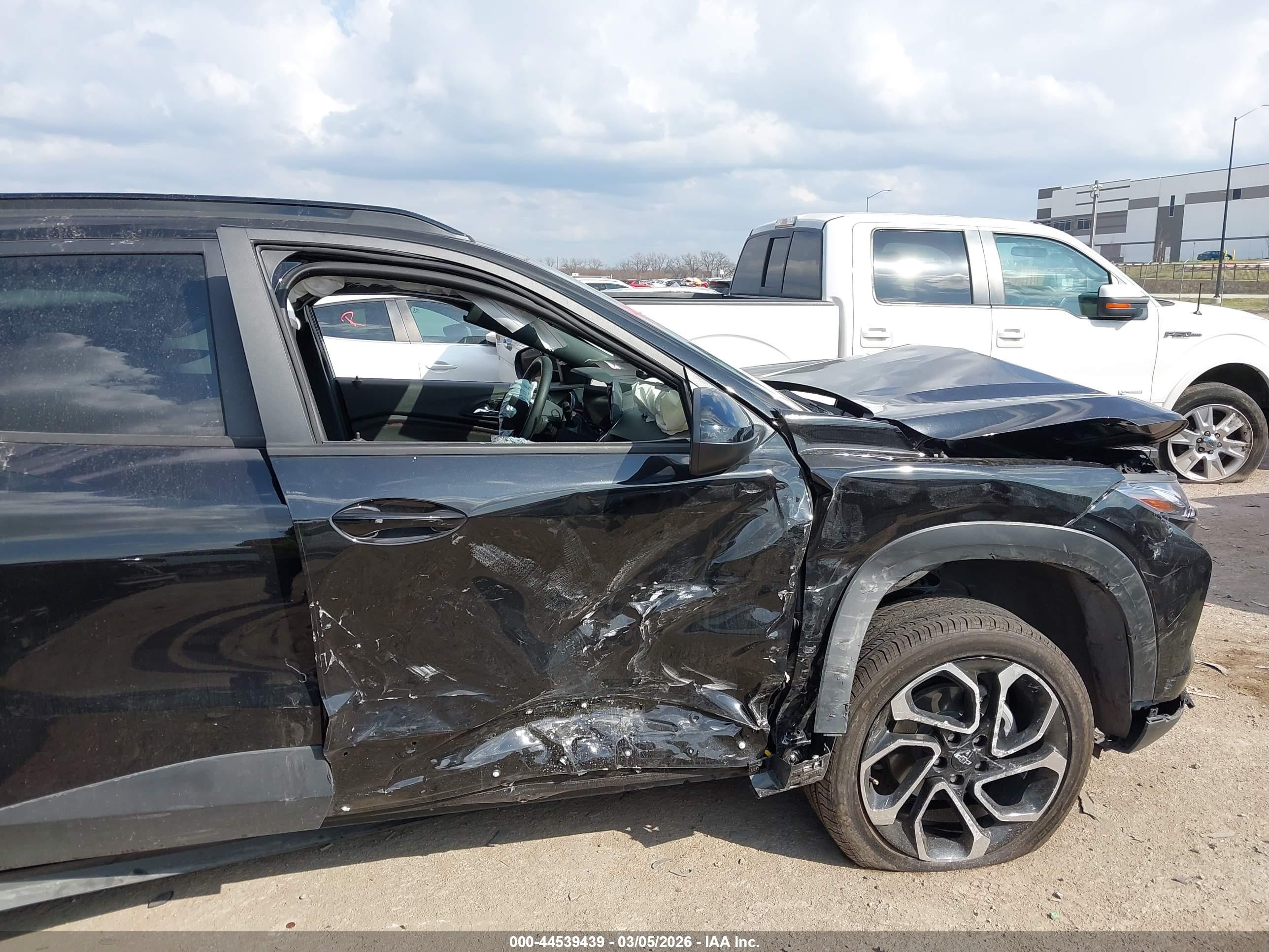 CHEVROLET TRAX image 6