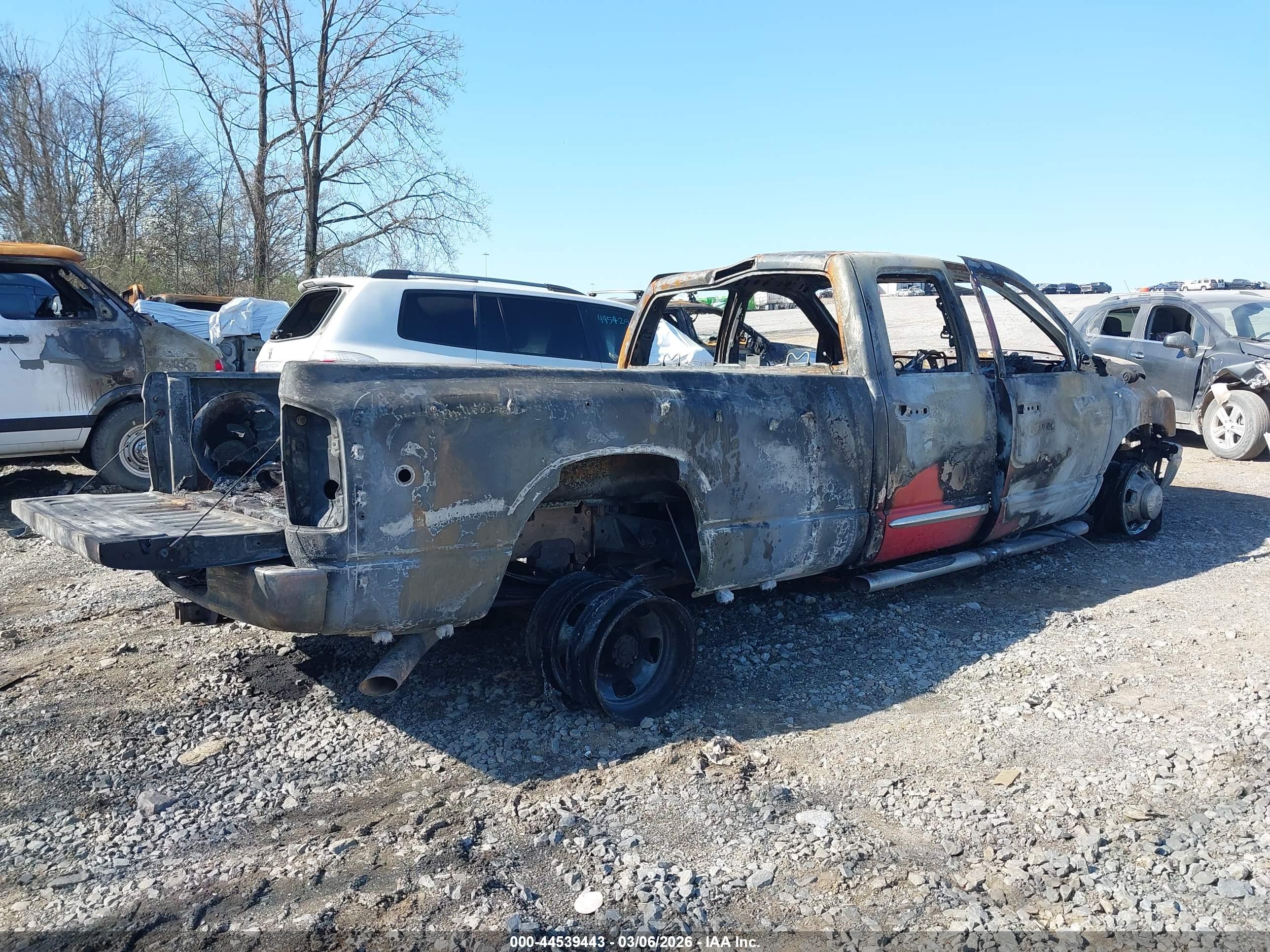 DODGE RAM image 4