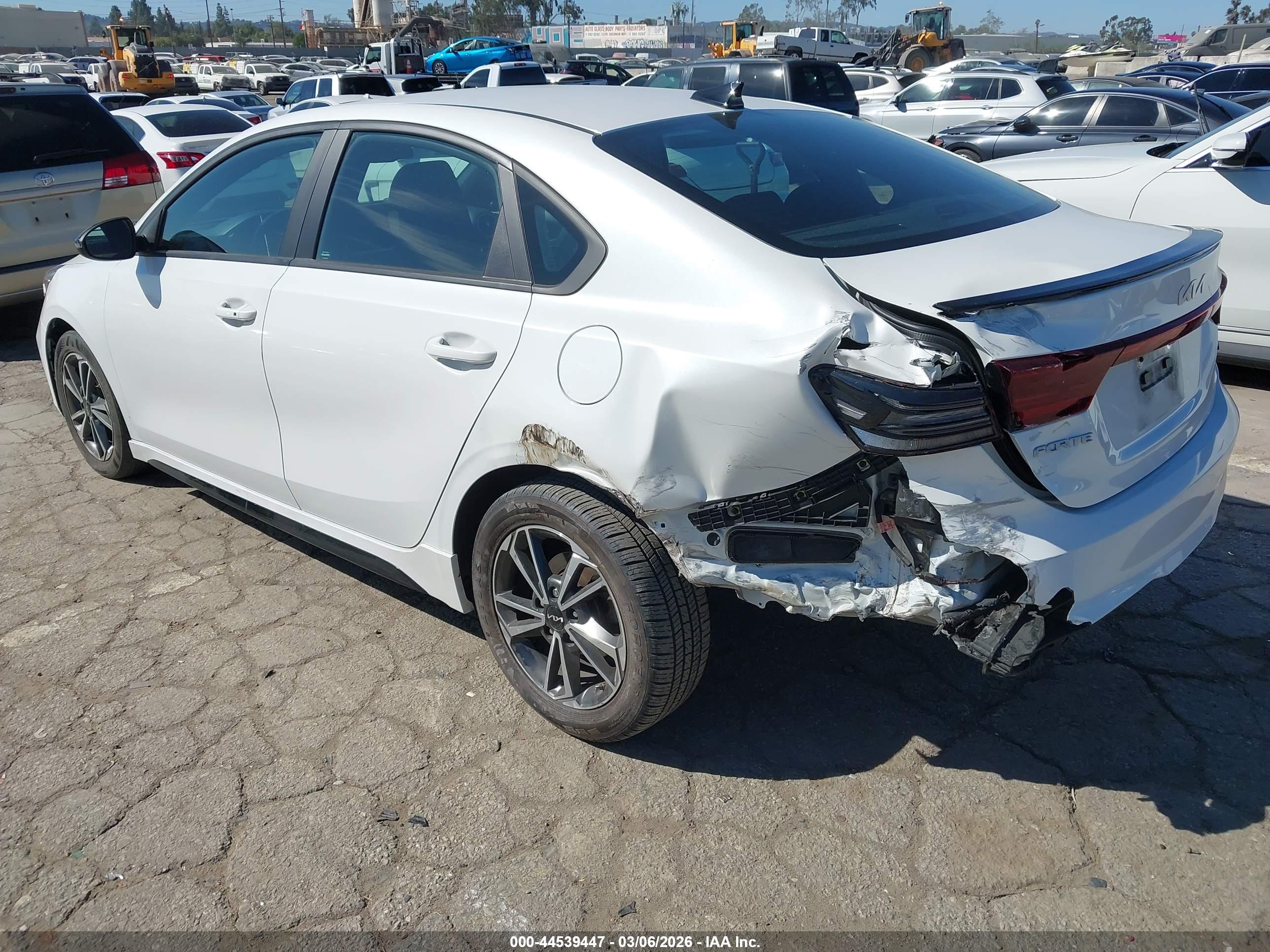KIA FORTE image 3