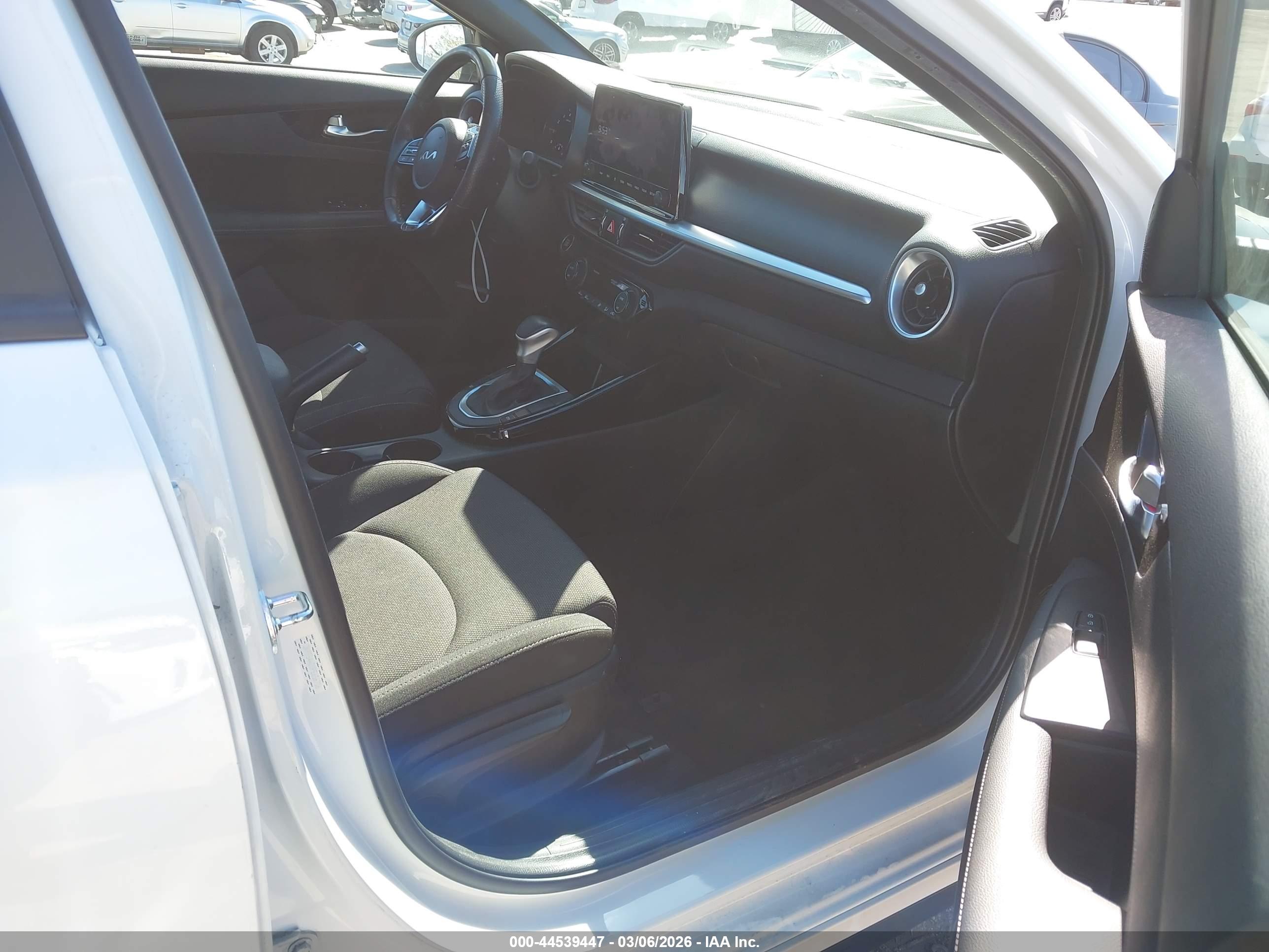 KIA FORTE image 5