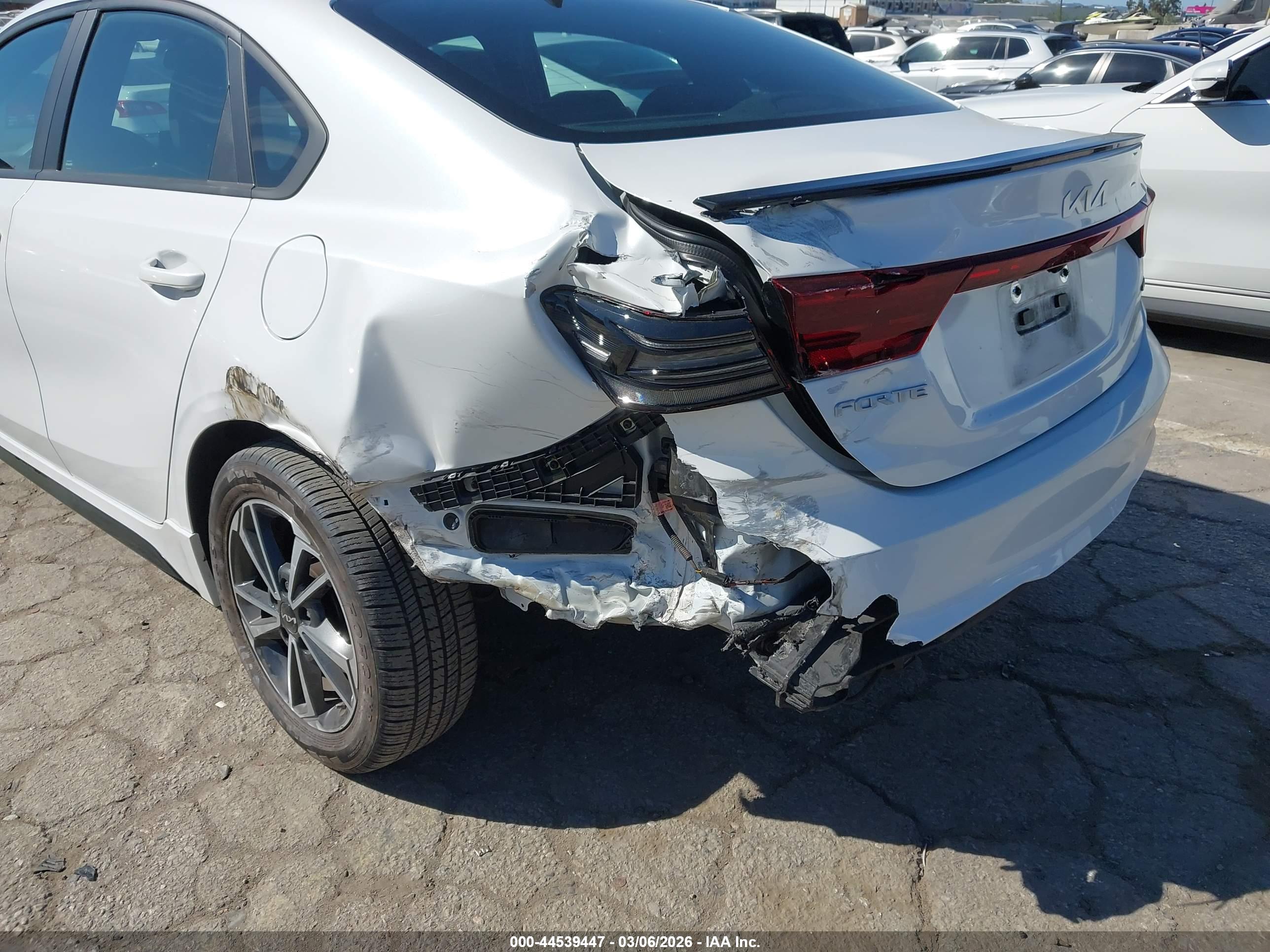 KIA FORTE image 6