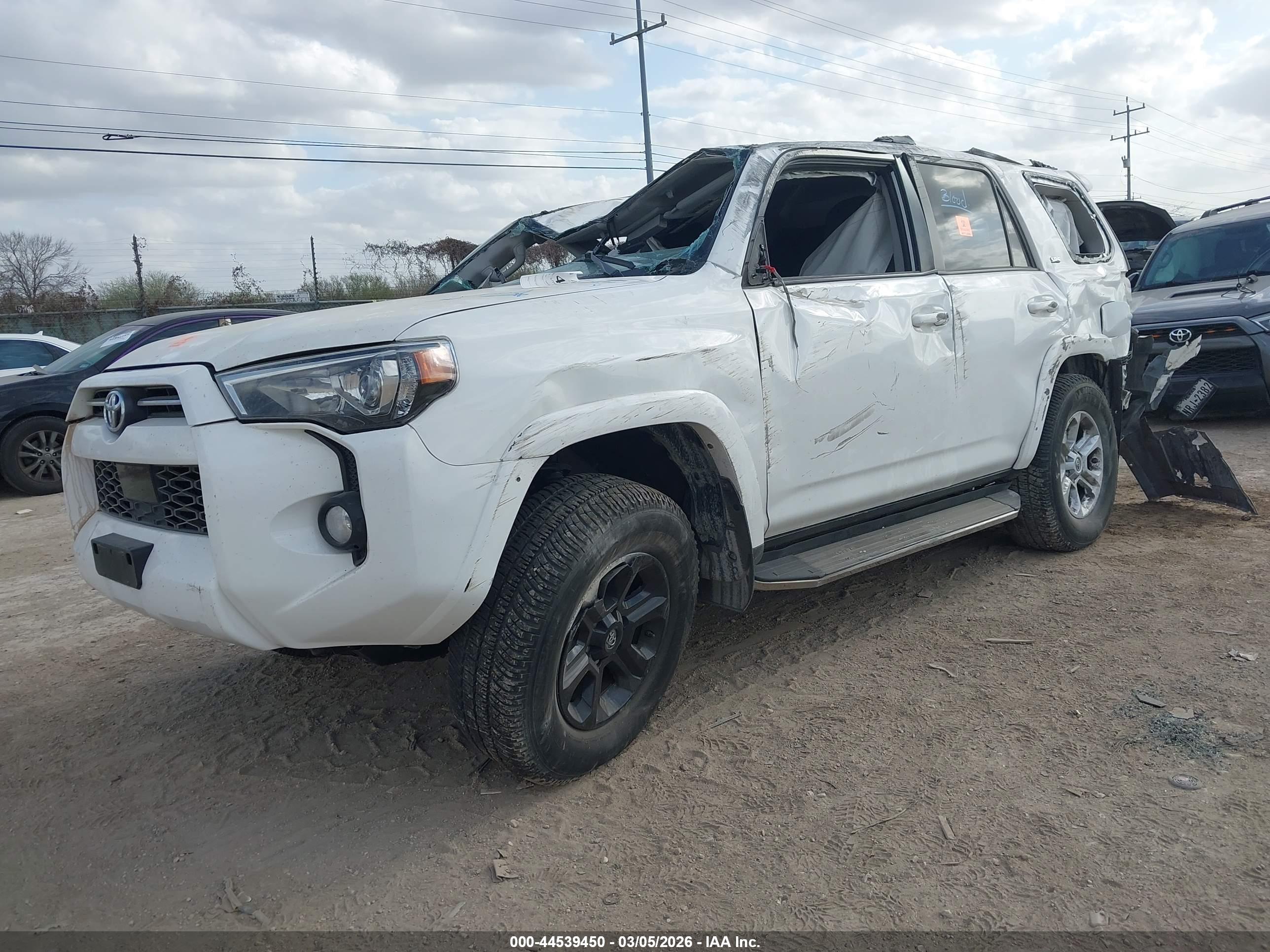 TOYOTA 4RUNNER image 2