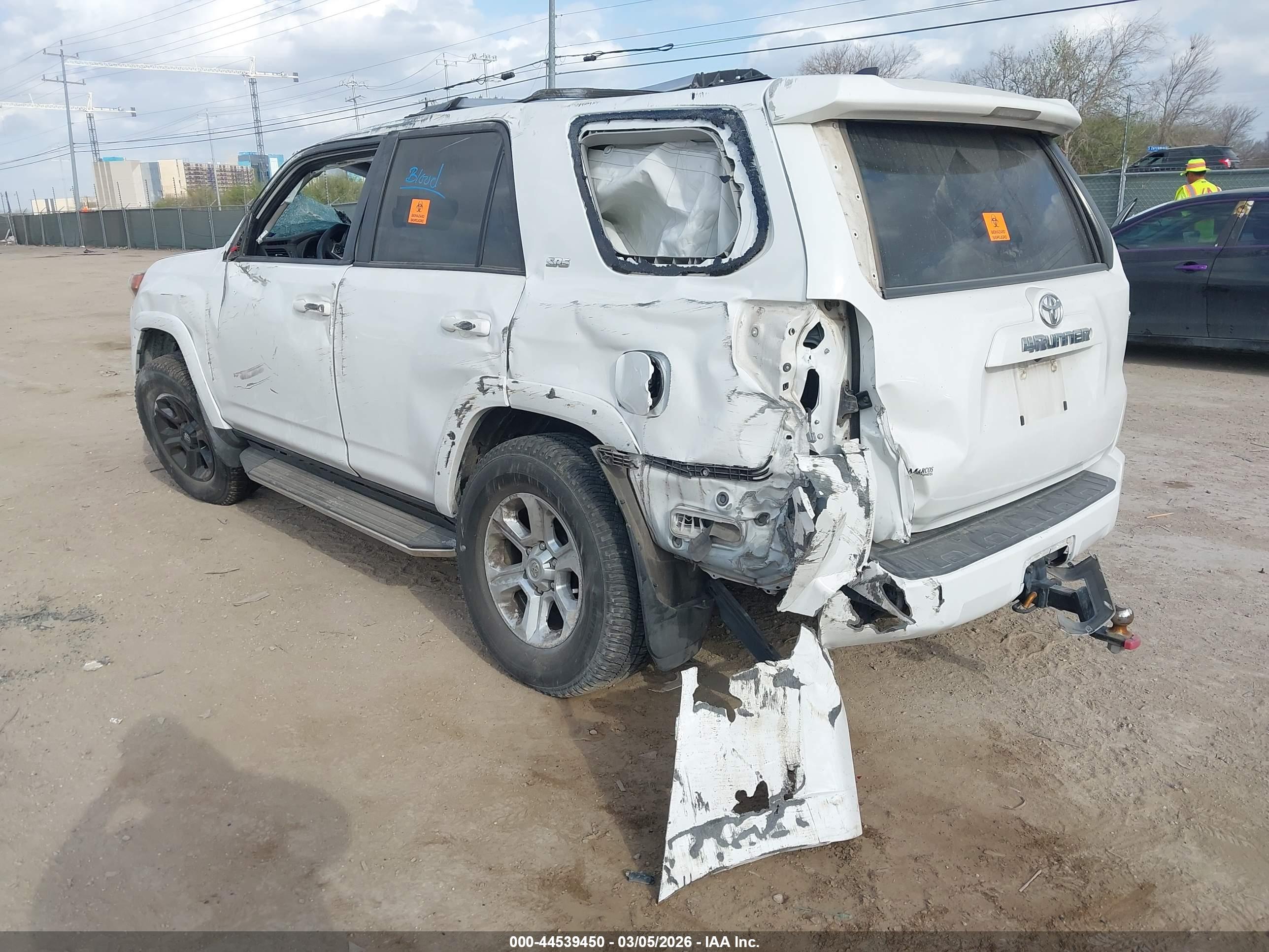 TOYOTA 4RUNNER image 3