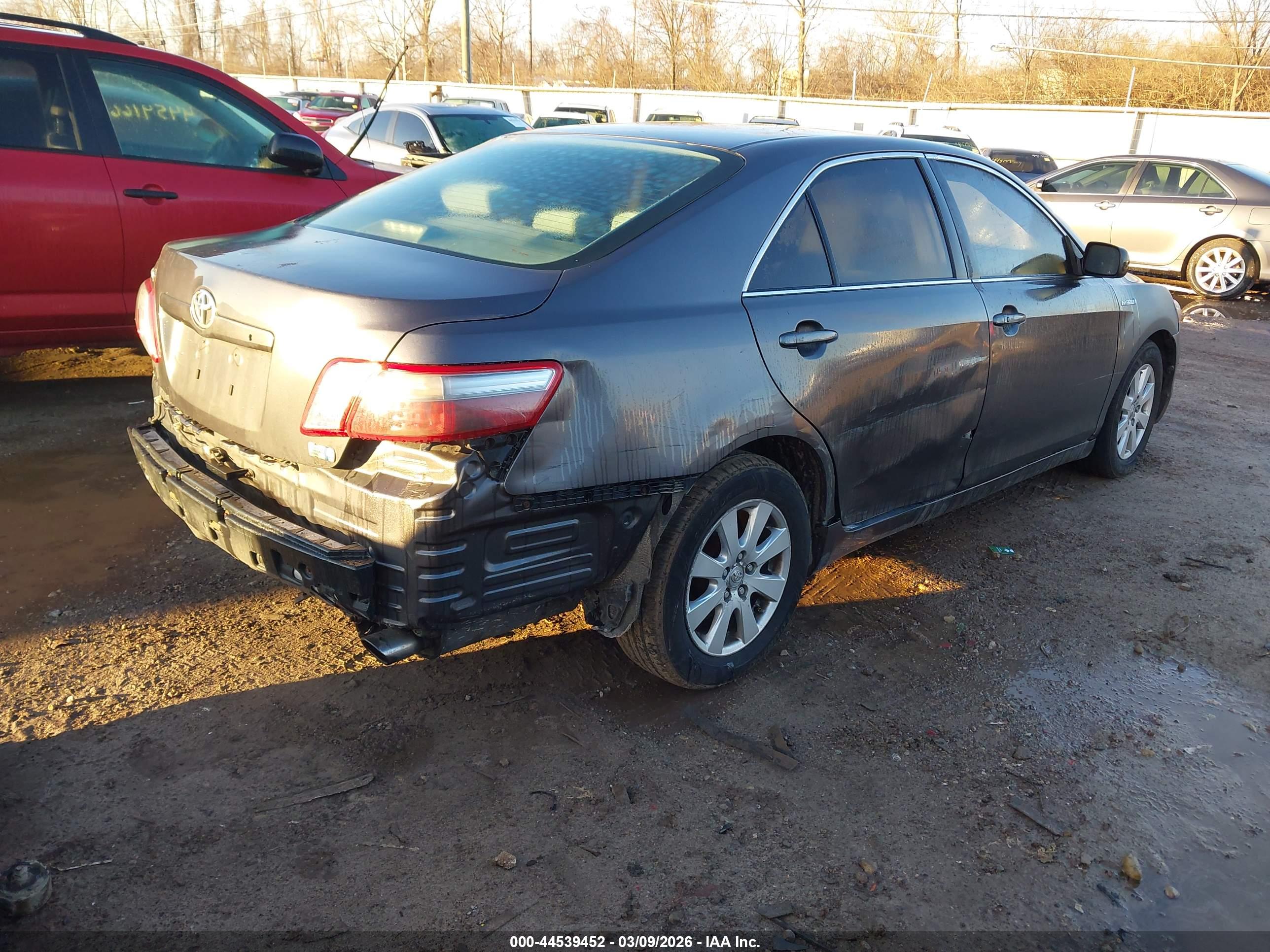 TOYOTA CAMRY image 4