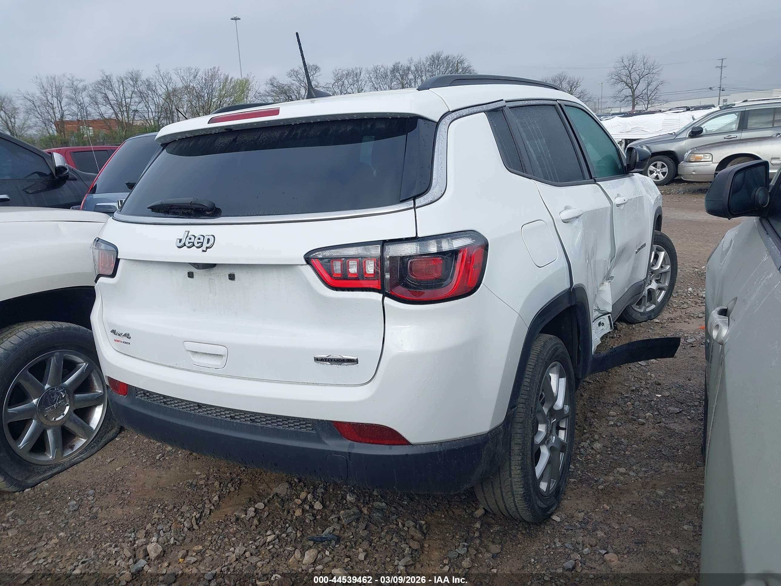 JEEP COMPASS image 4