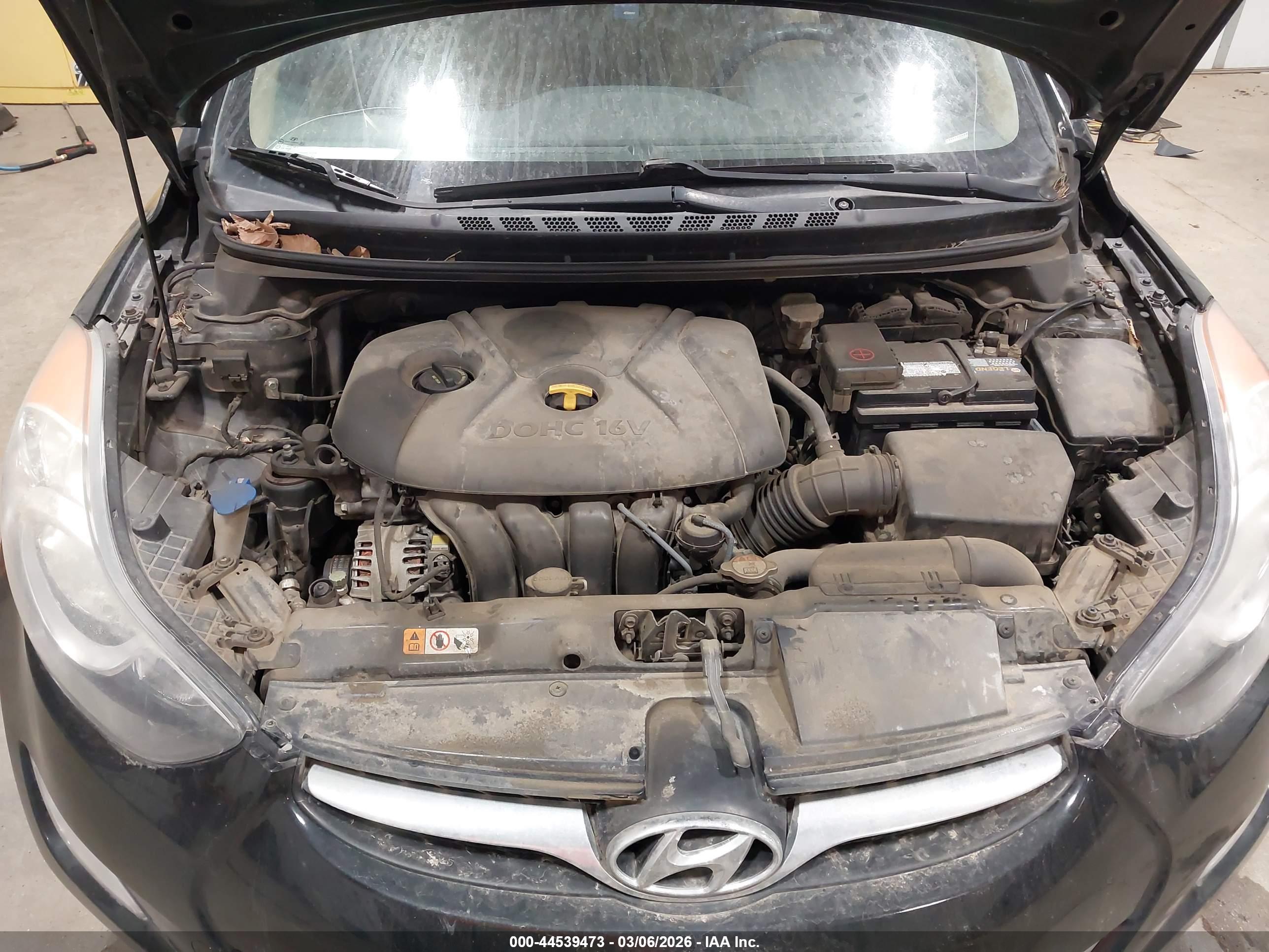 HYUNDAI ELANTRA image 10