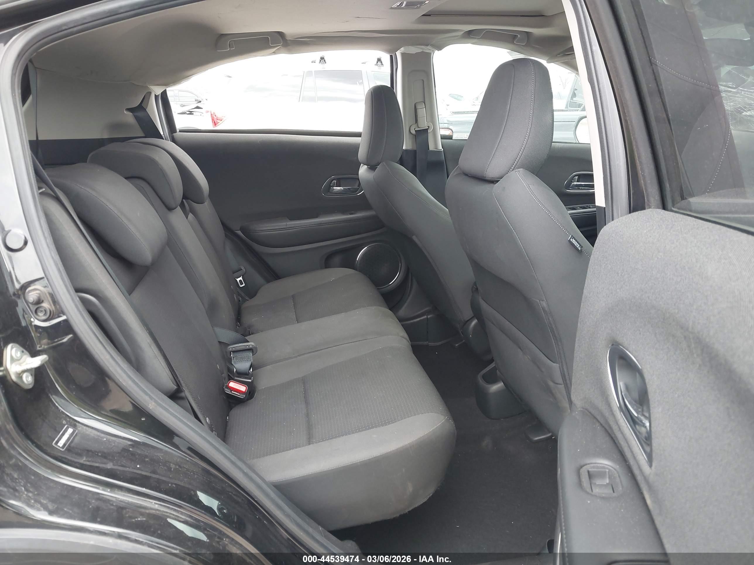 HONDA HR-V image 8