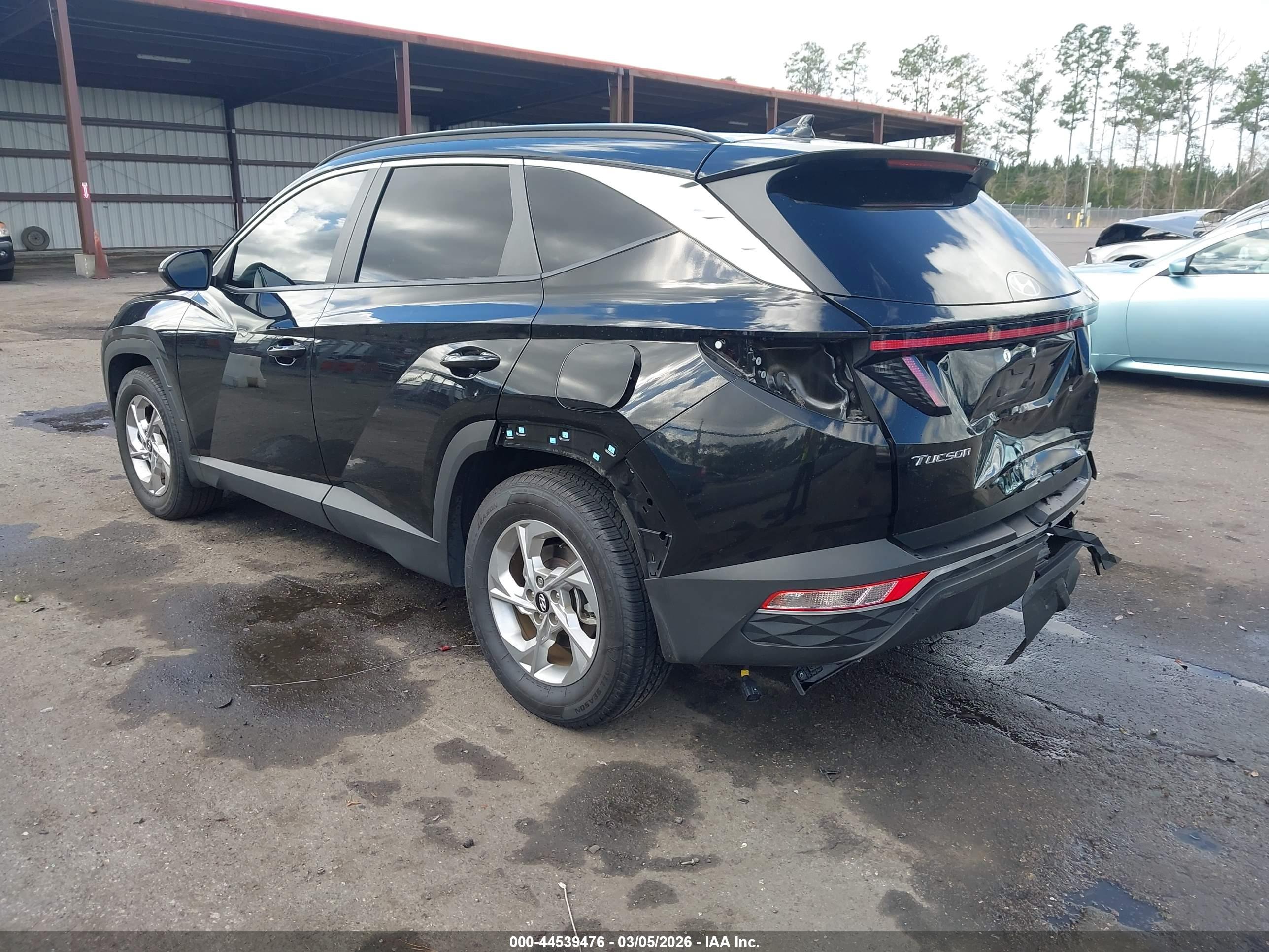 HYUNDAI TUCSON image 3