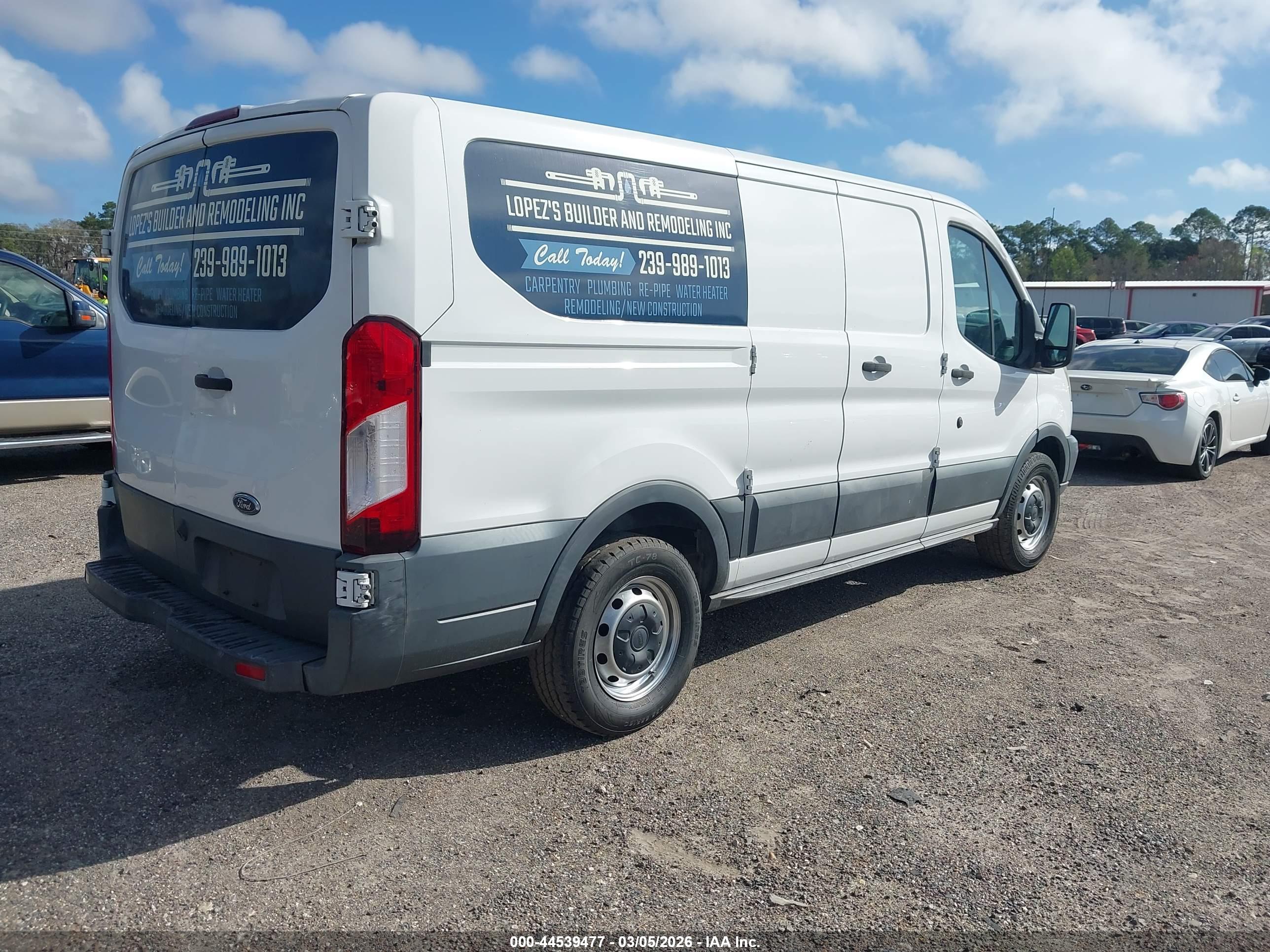 FORD TRANSIT-150 image 4