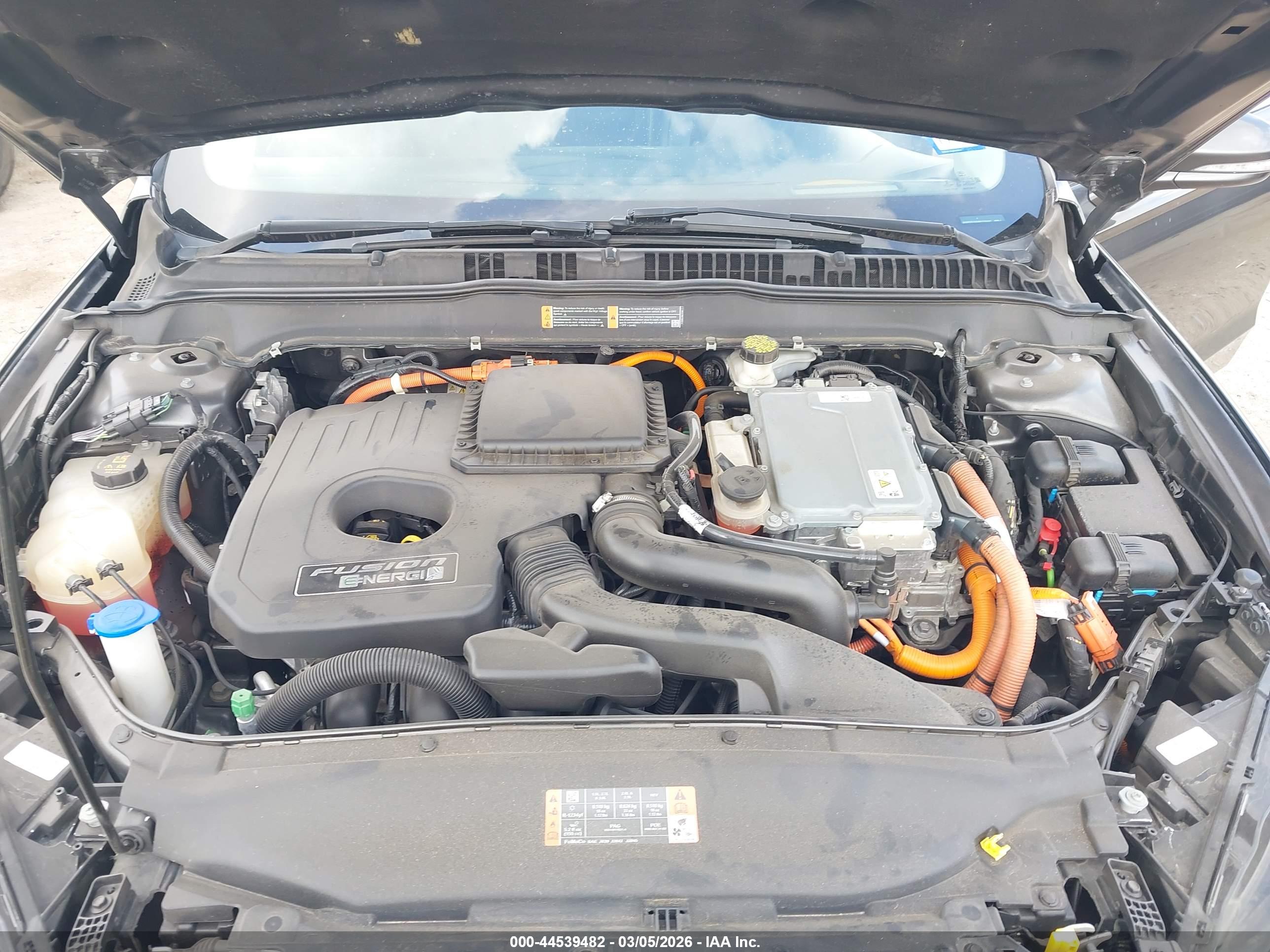 FORD FUSION image 10