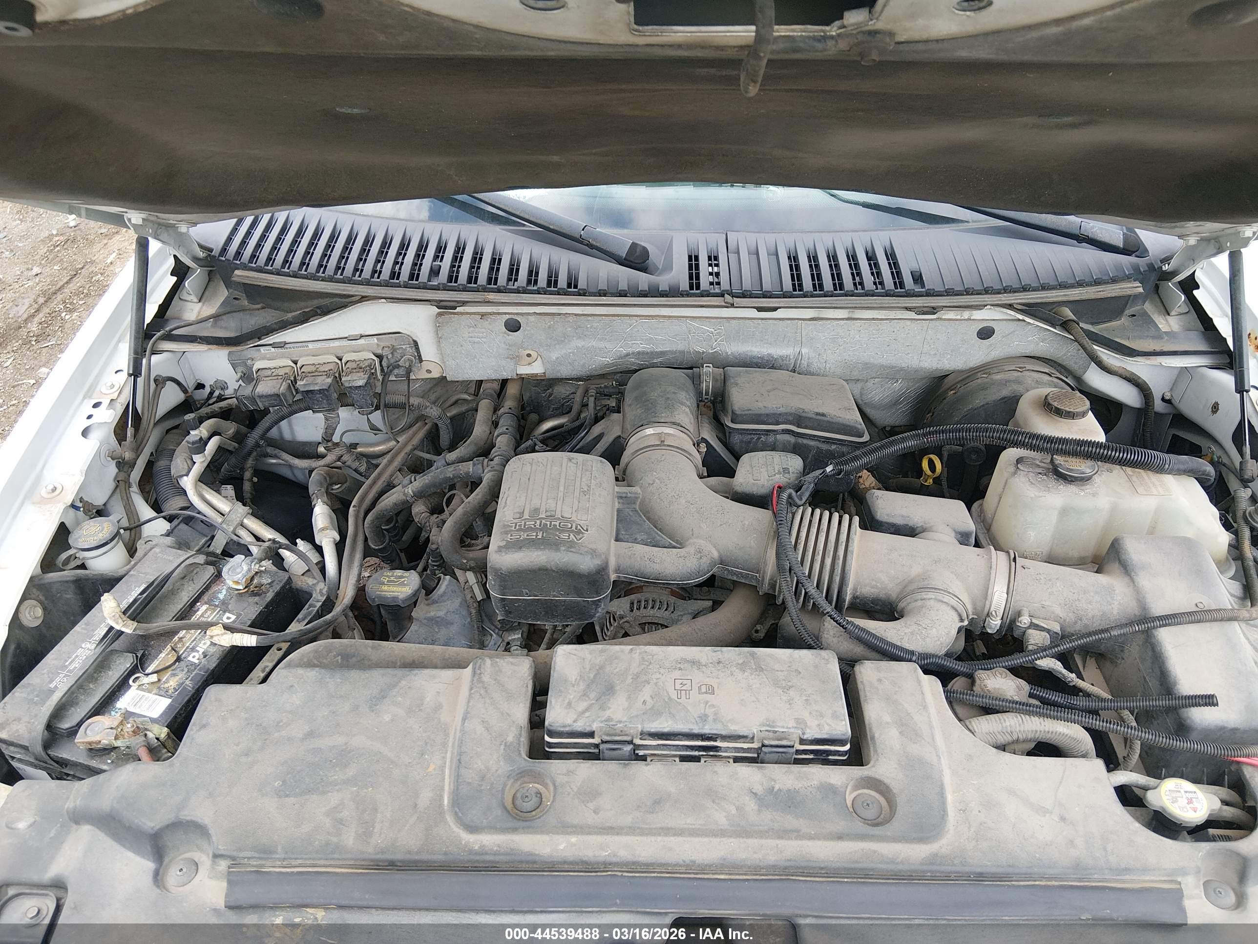 FORD EXPEDITION image 10