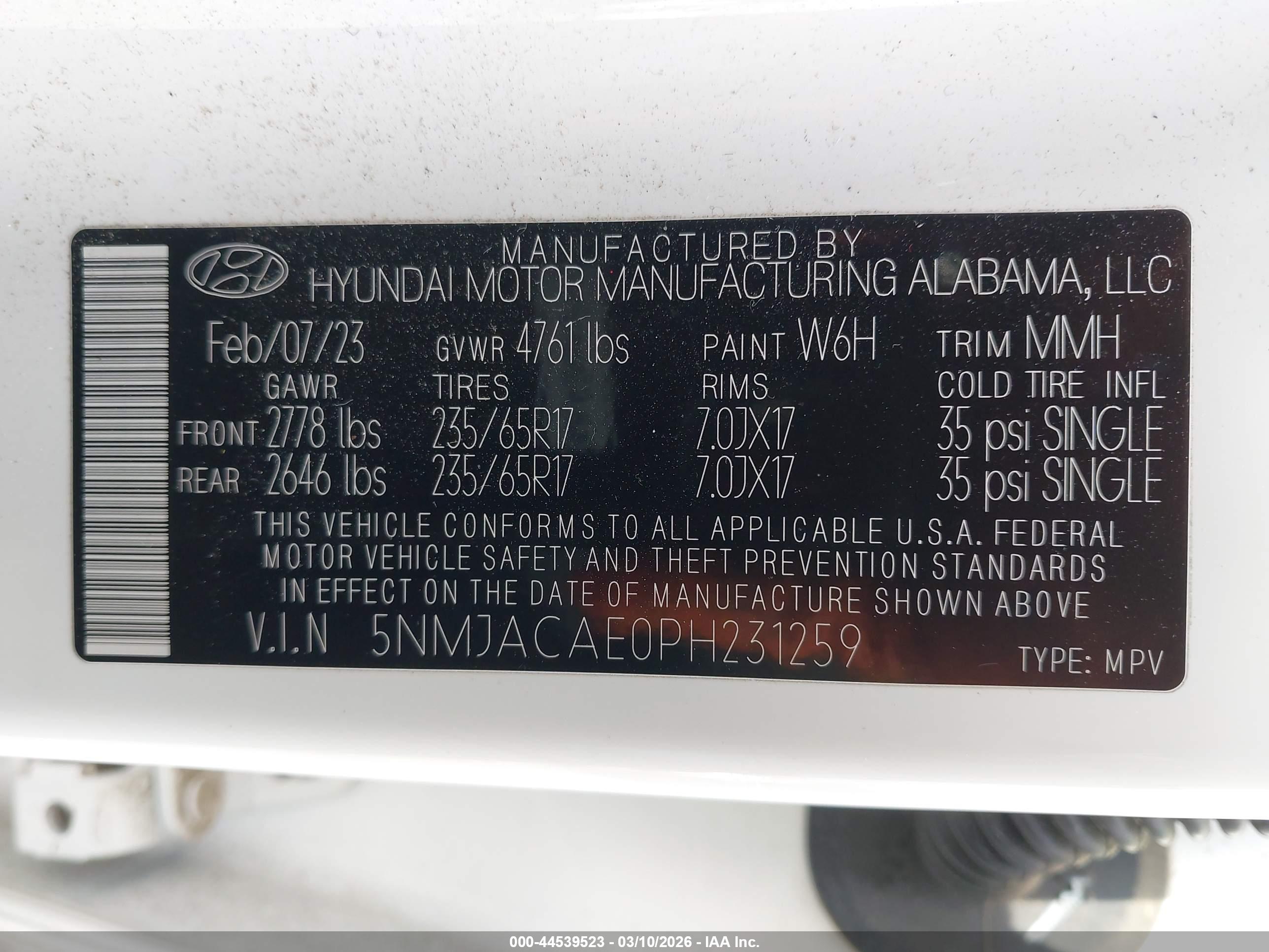 HYUNDAI TUCSON image 9