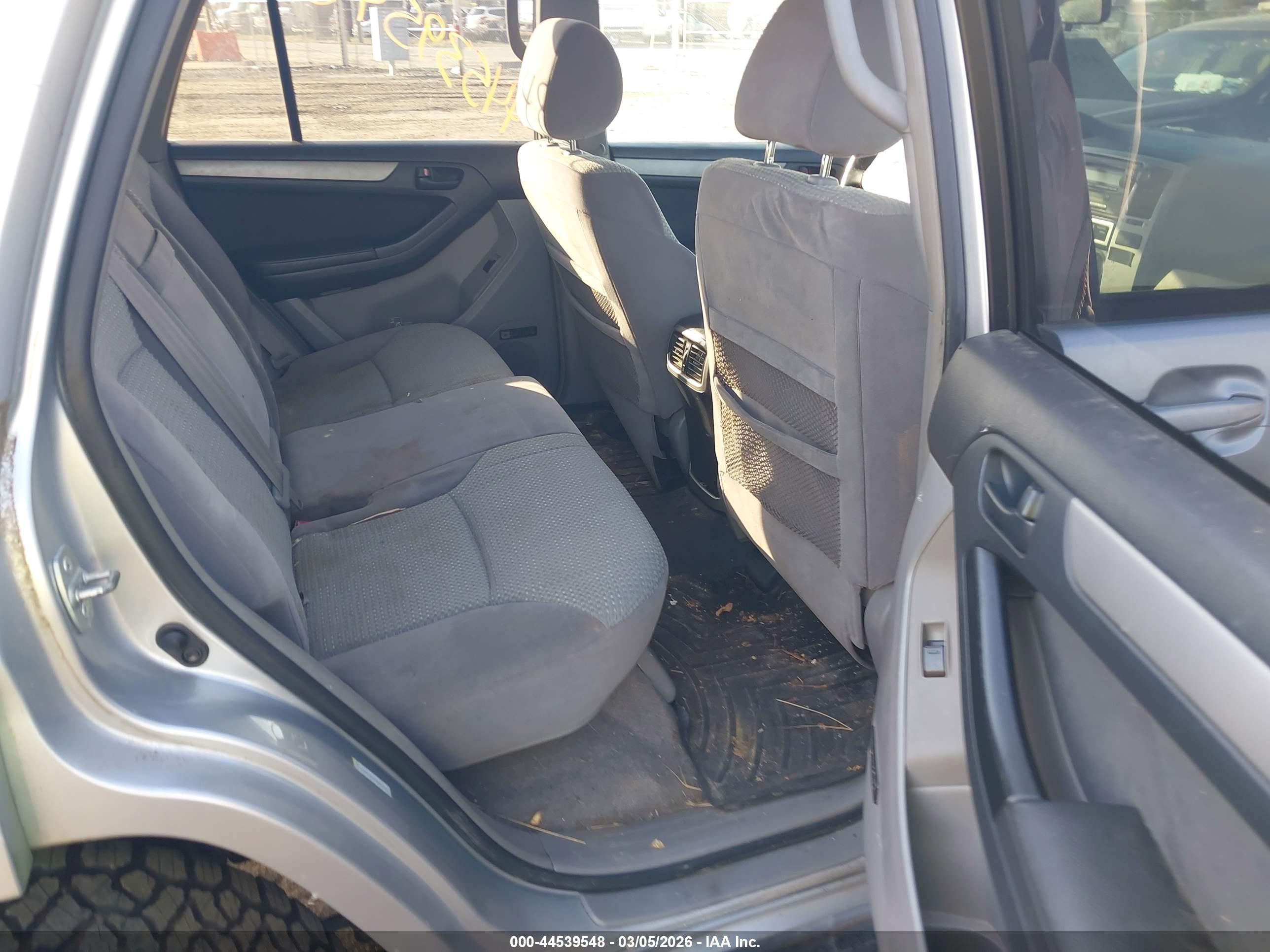 TOYOTA 4RUNNER image 8