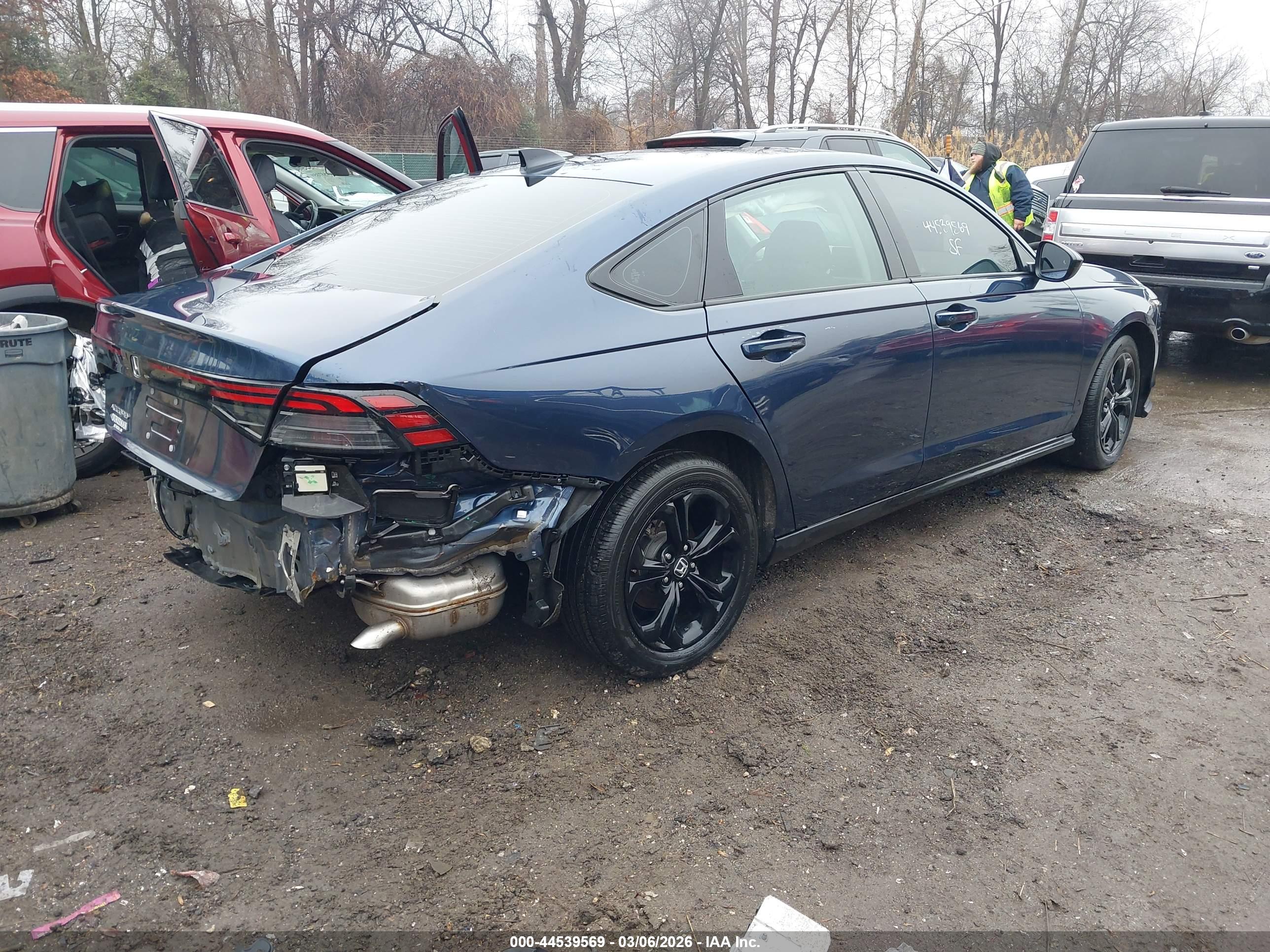 HONDA ACCORD image 4