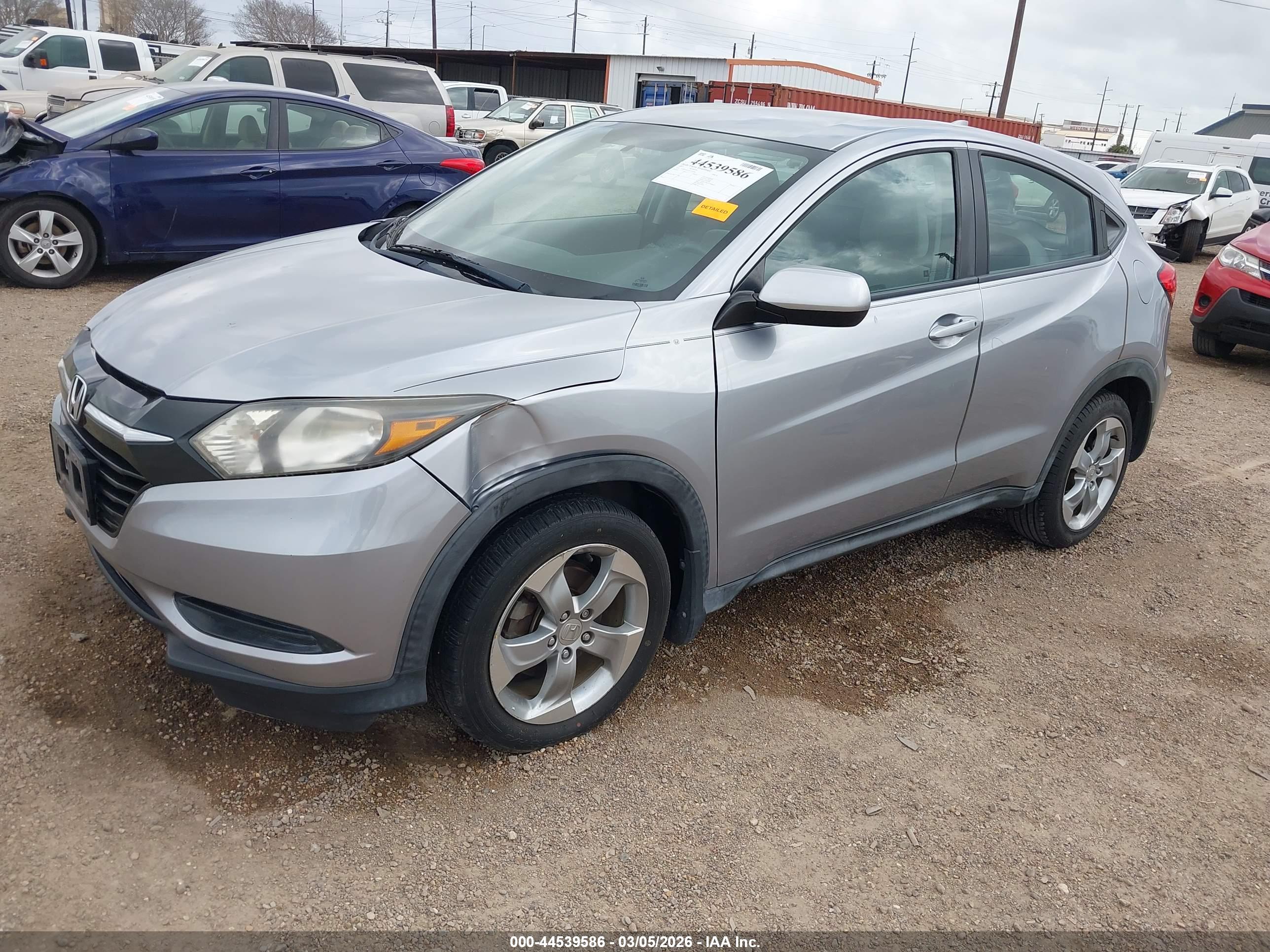 HONDA HR-V image 2
