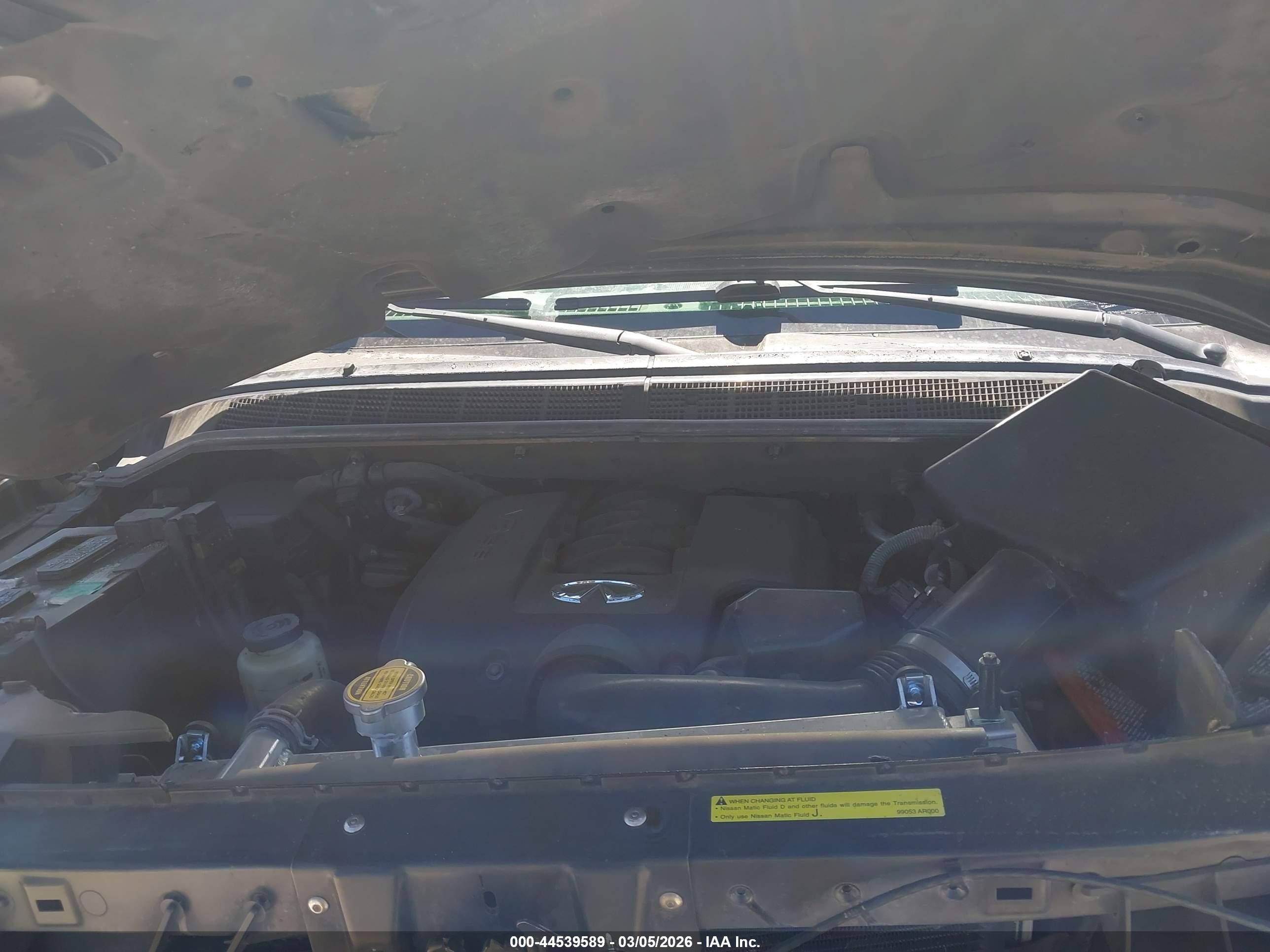 INFINITI QX56 image 10