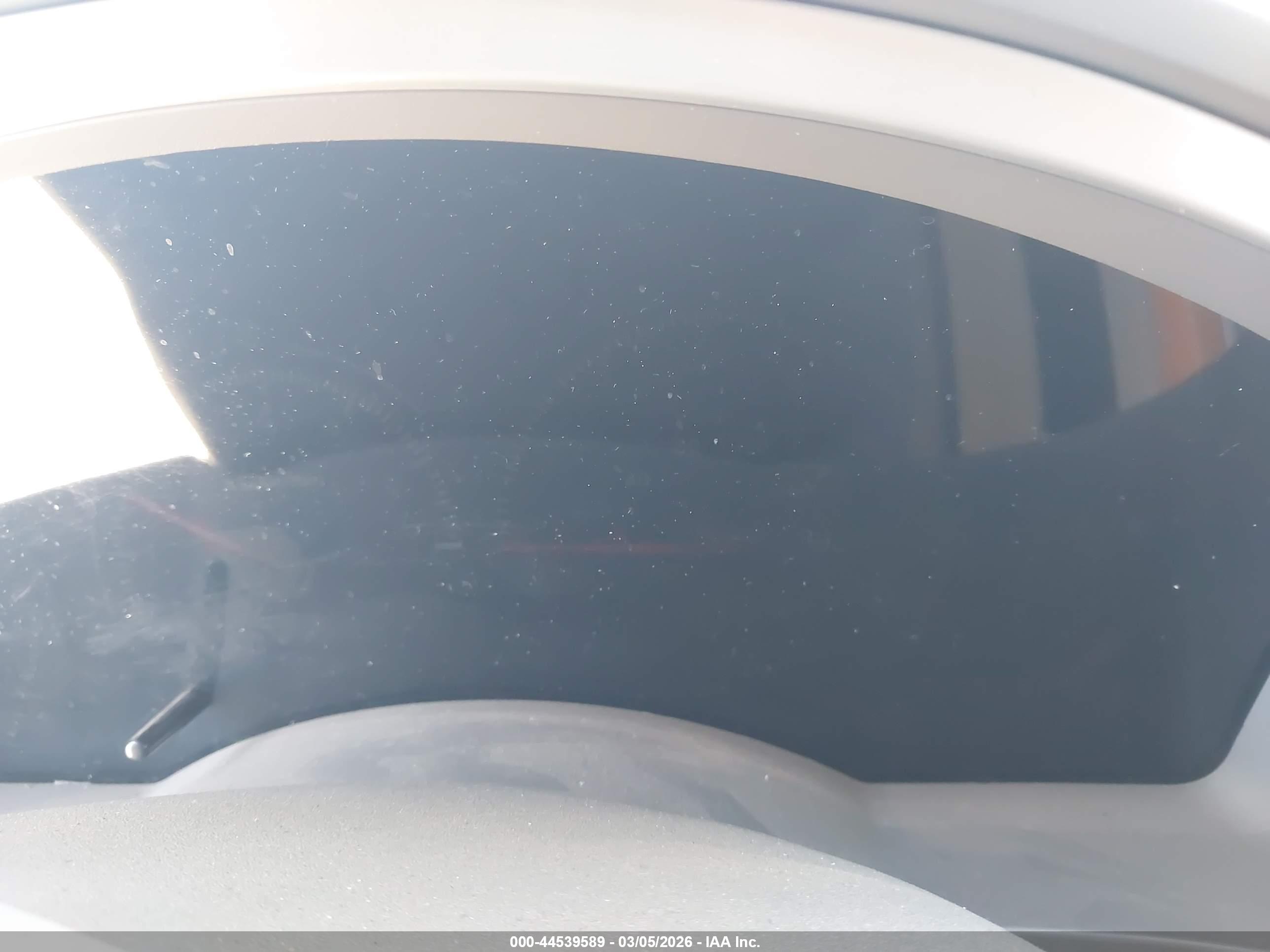 INFINITI QX56 image 7