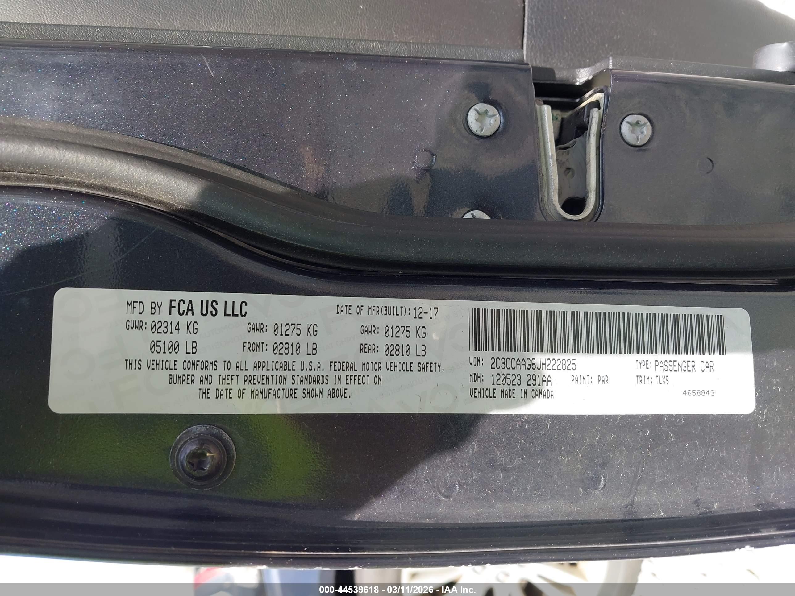 CHRYSLER 300 image 9